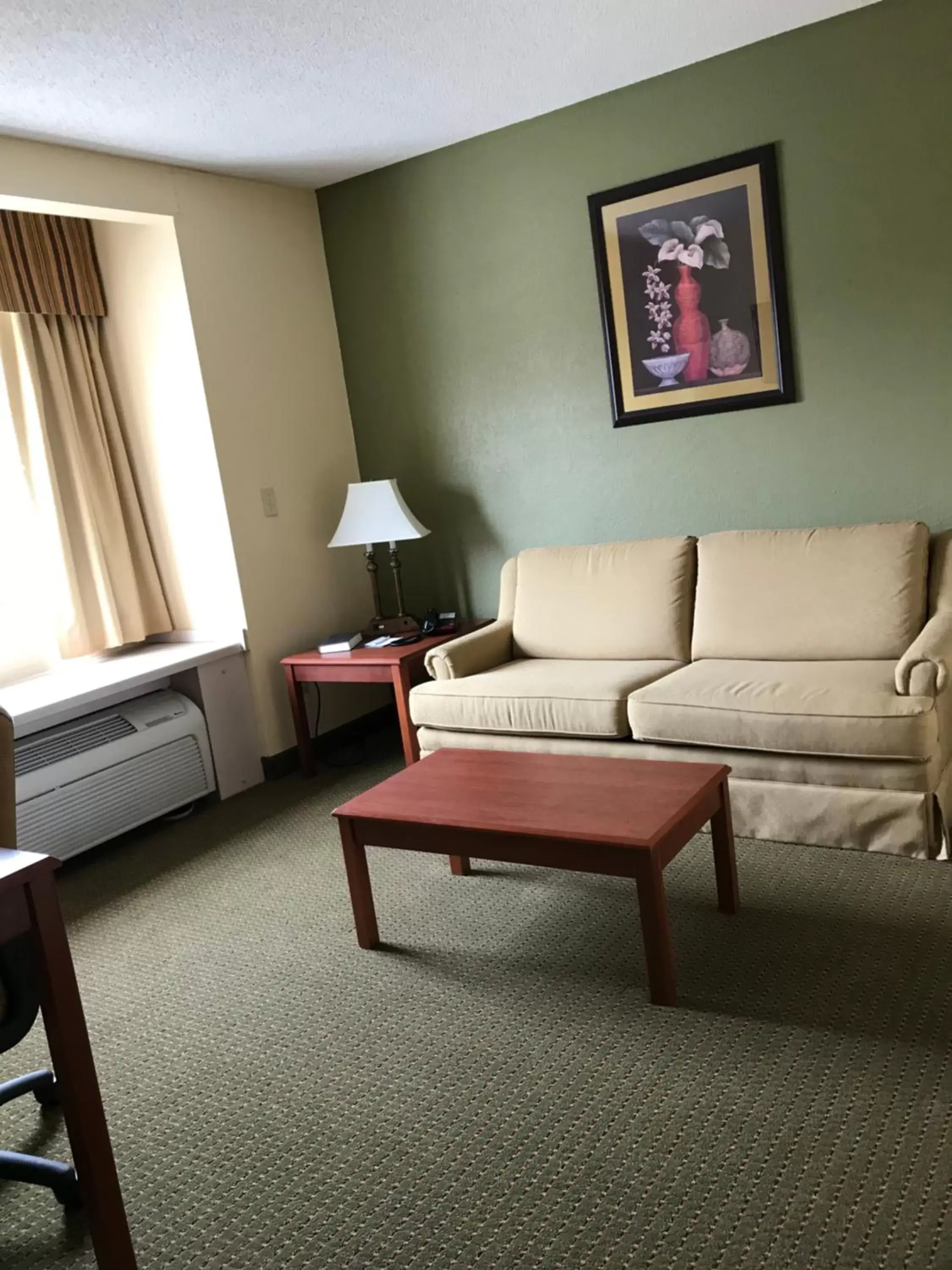 Living room, Seating Area in Quality Inn & Suites