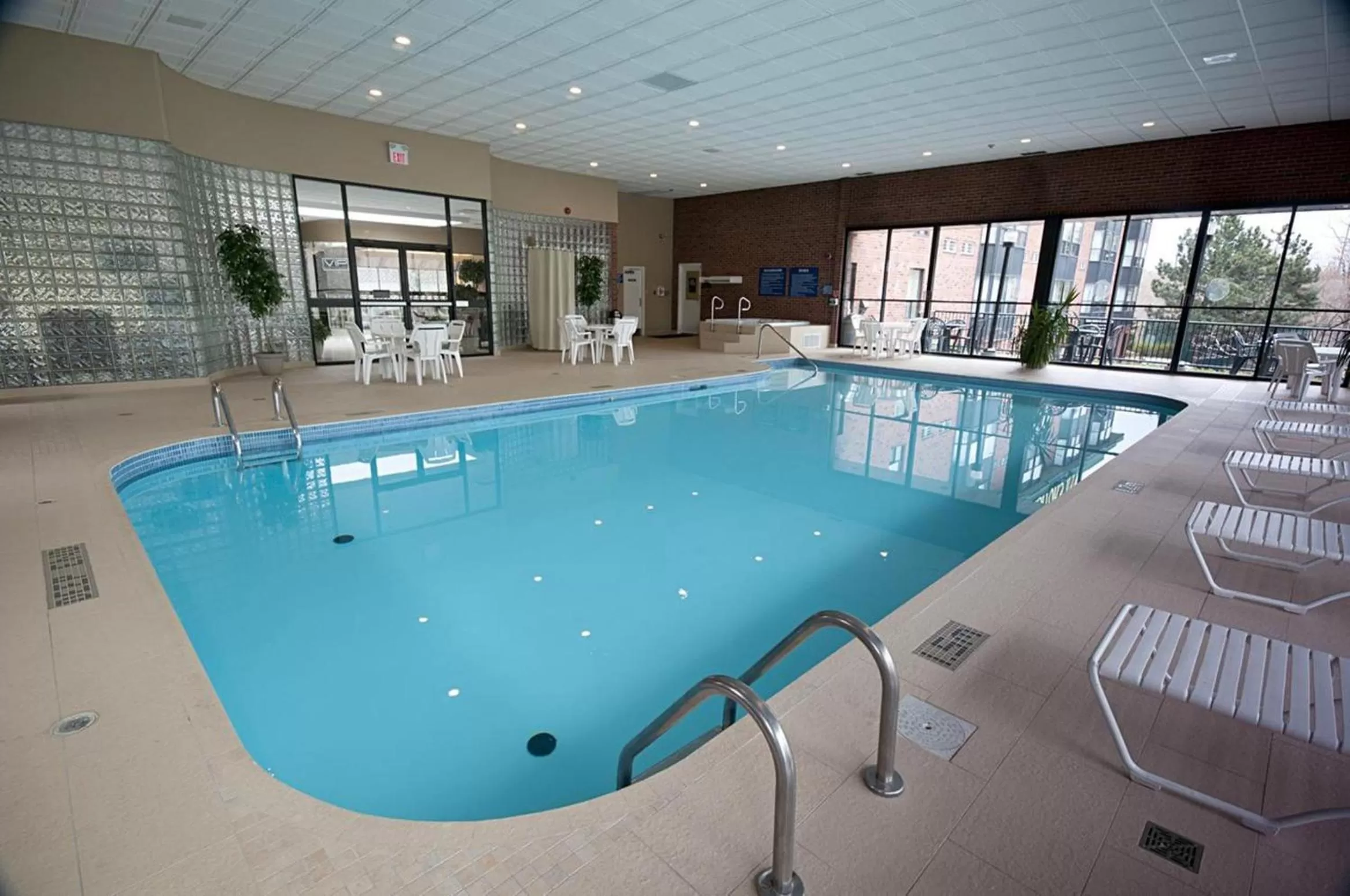 Swimming pool in Visitor's Inn