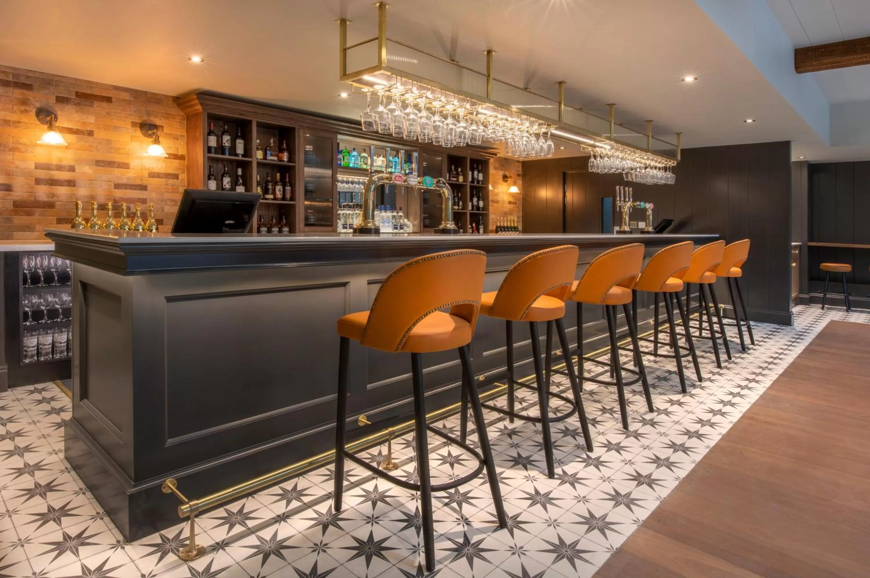 Restaurant/places to eat in Horwood House Hotel