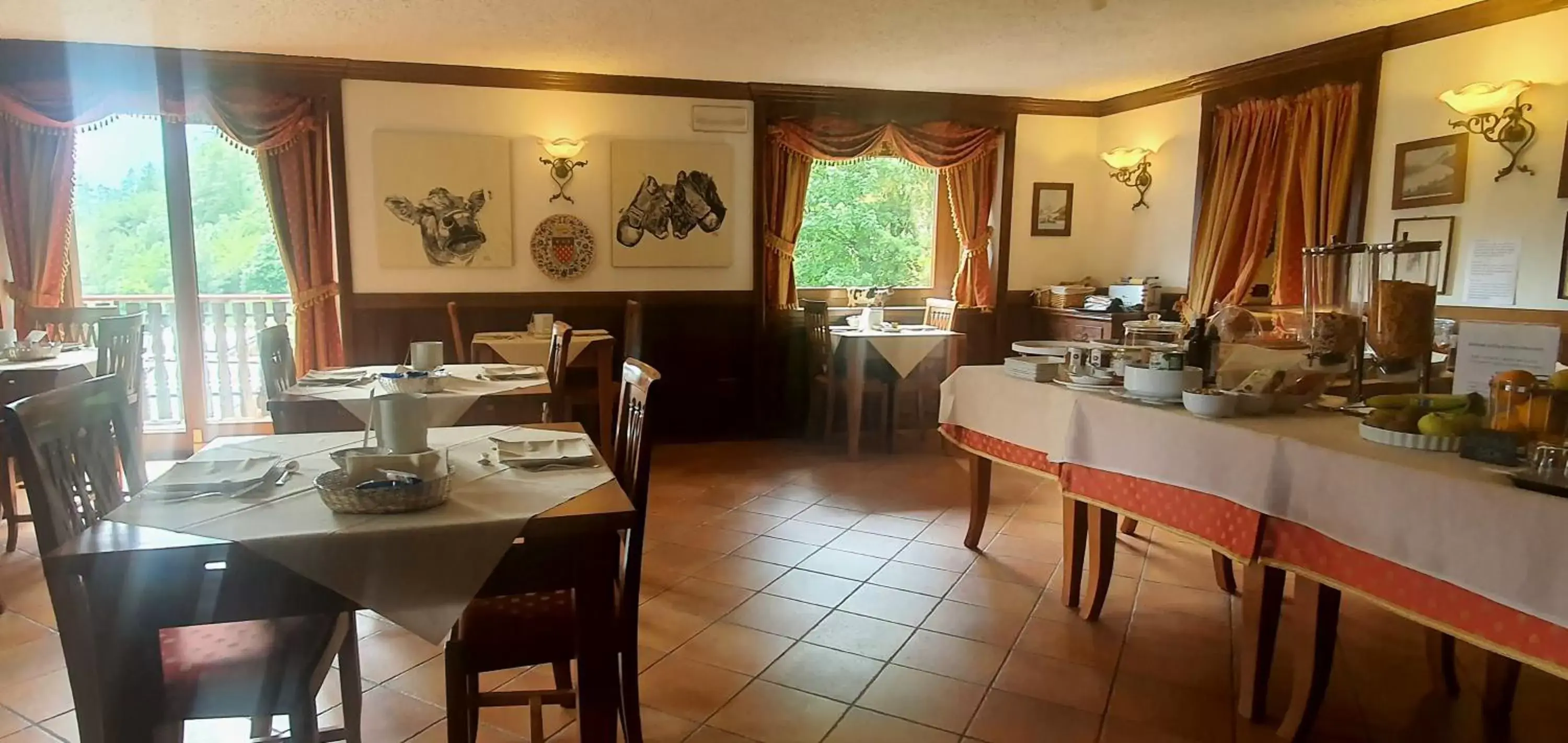 Breakfast, Restaurant/Places to Eat in Hotel Dente Del Gigante