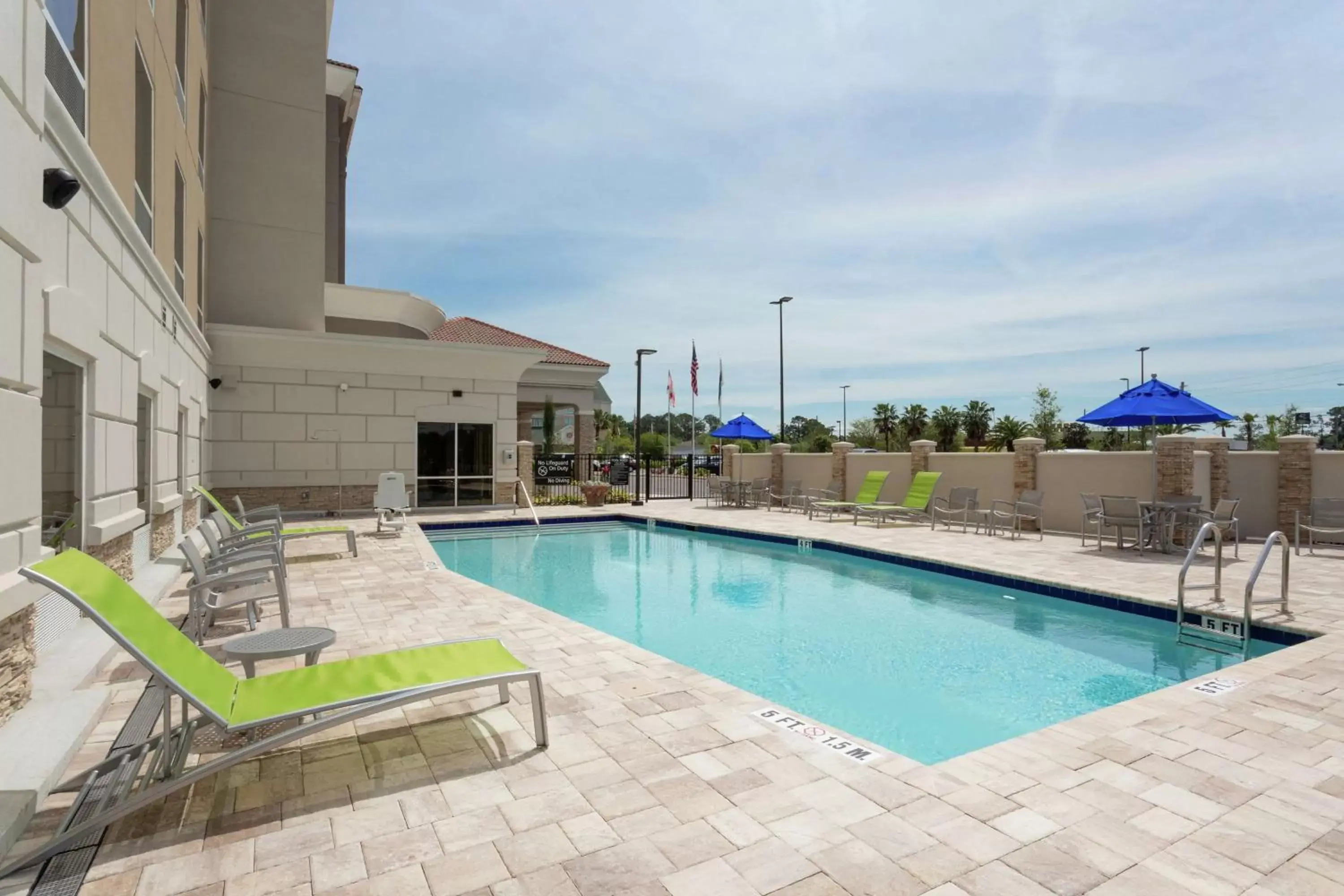 Pool view, Swimming Pool in Hampton Inn and Suites Jacksonville/Orange Park, FL