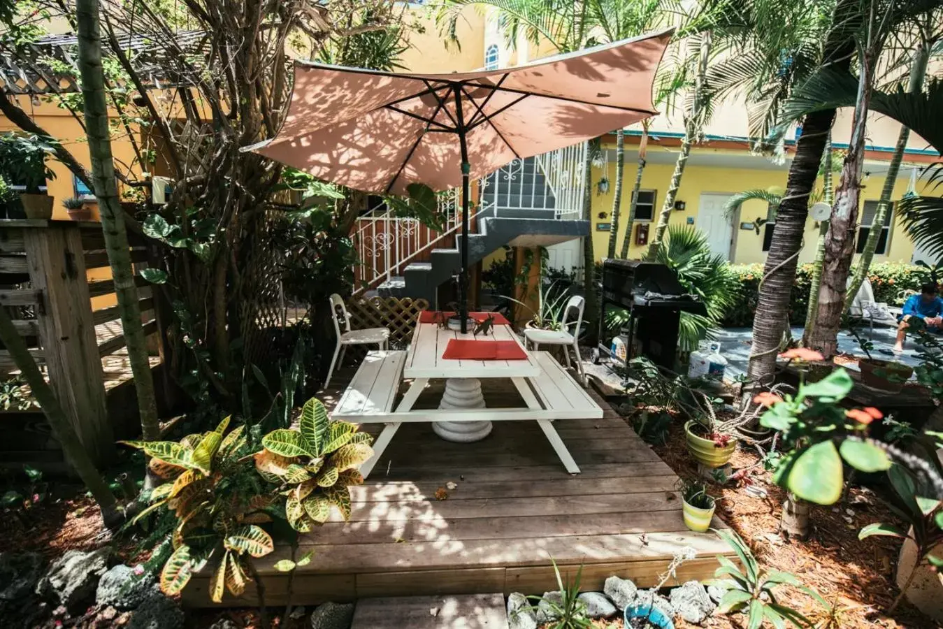 Patio, Restaurant/Places to Eat in Ocean Inn