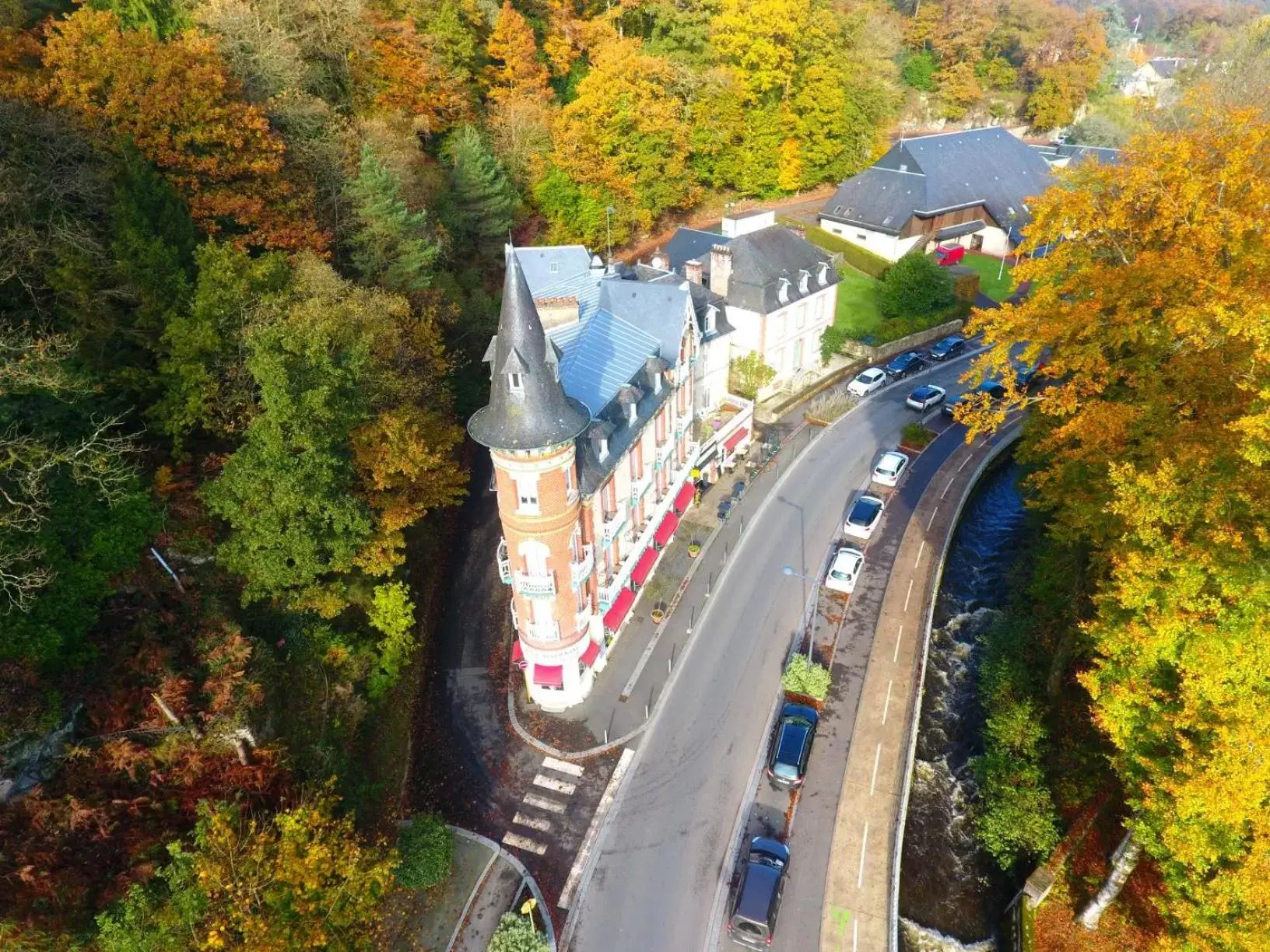 Bird's eye view, Bird's-eye View in BRIT HOTEL & SPA Le Roc au Chien