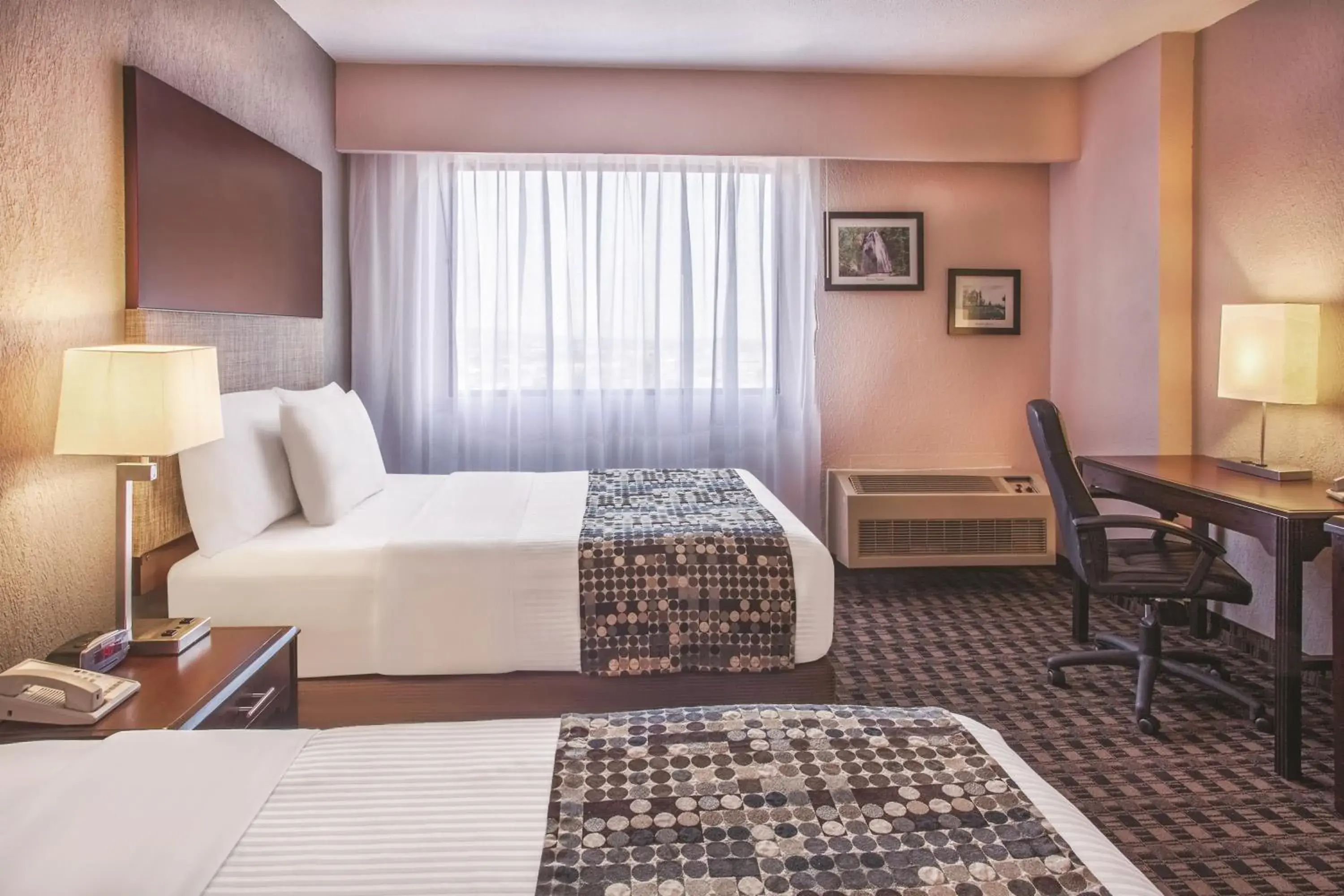 Bedroom, Bed in CHN Hotel Monterrey Norte, Trademark Collection by Wyndham
