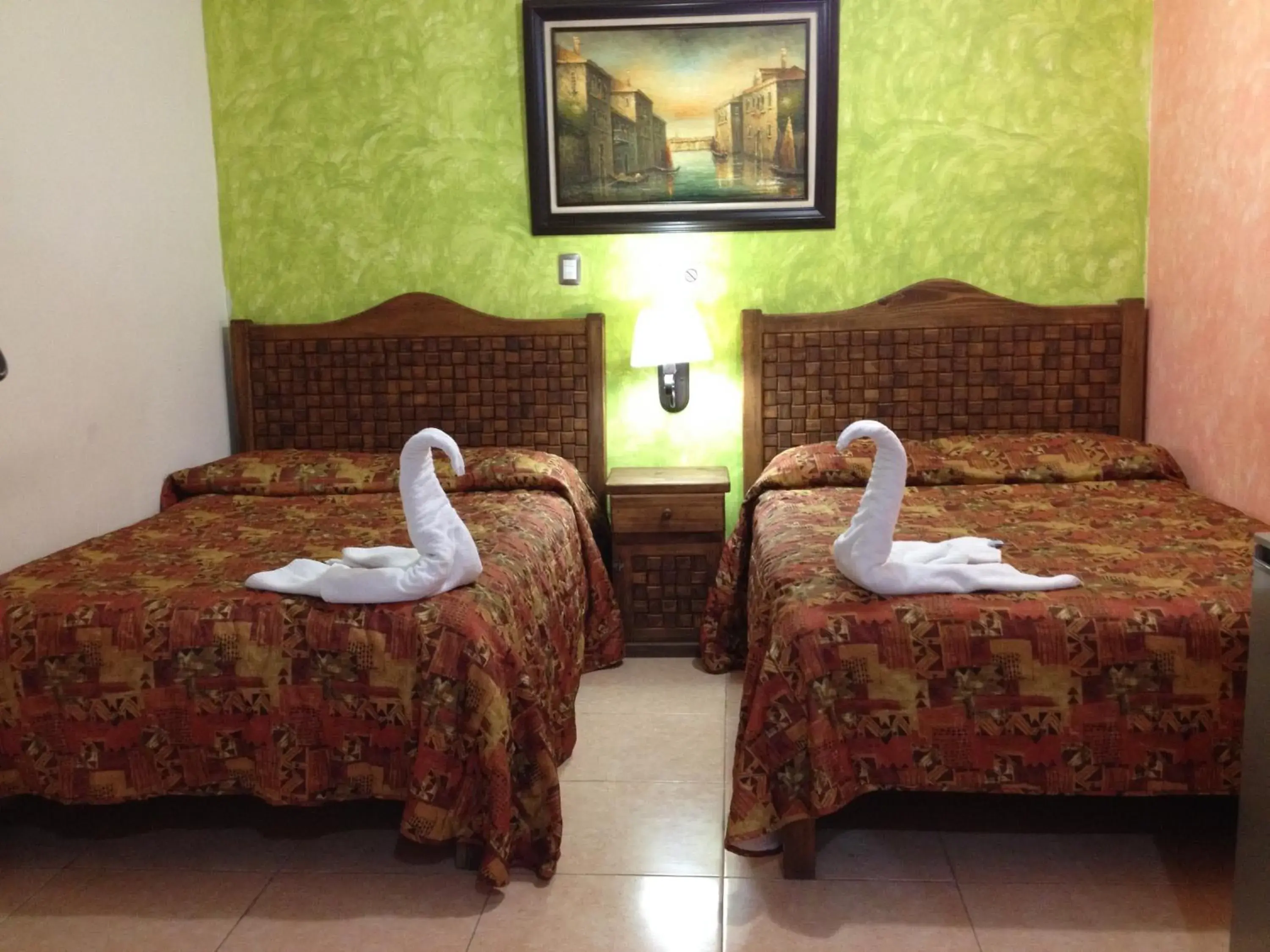 Photo of the whole room, Bed in Terracota Corner Rooms