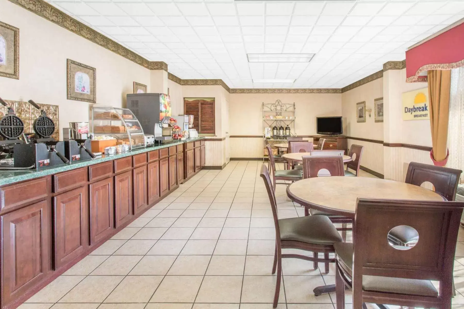 Continental breakfast in Days Inn by Wyndham Princeton Continental breakfast in Days Inn by Wyndham Princeton