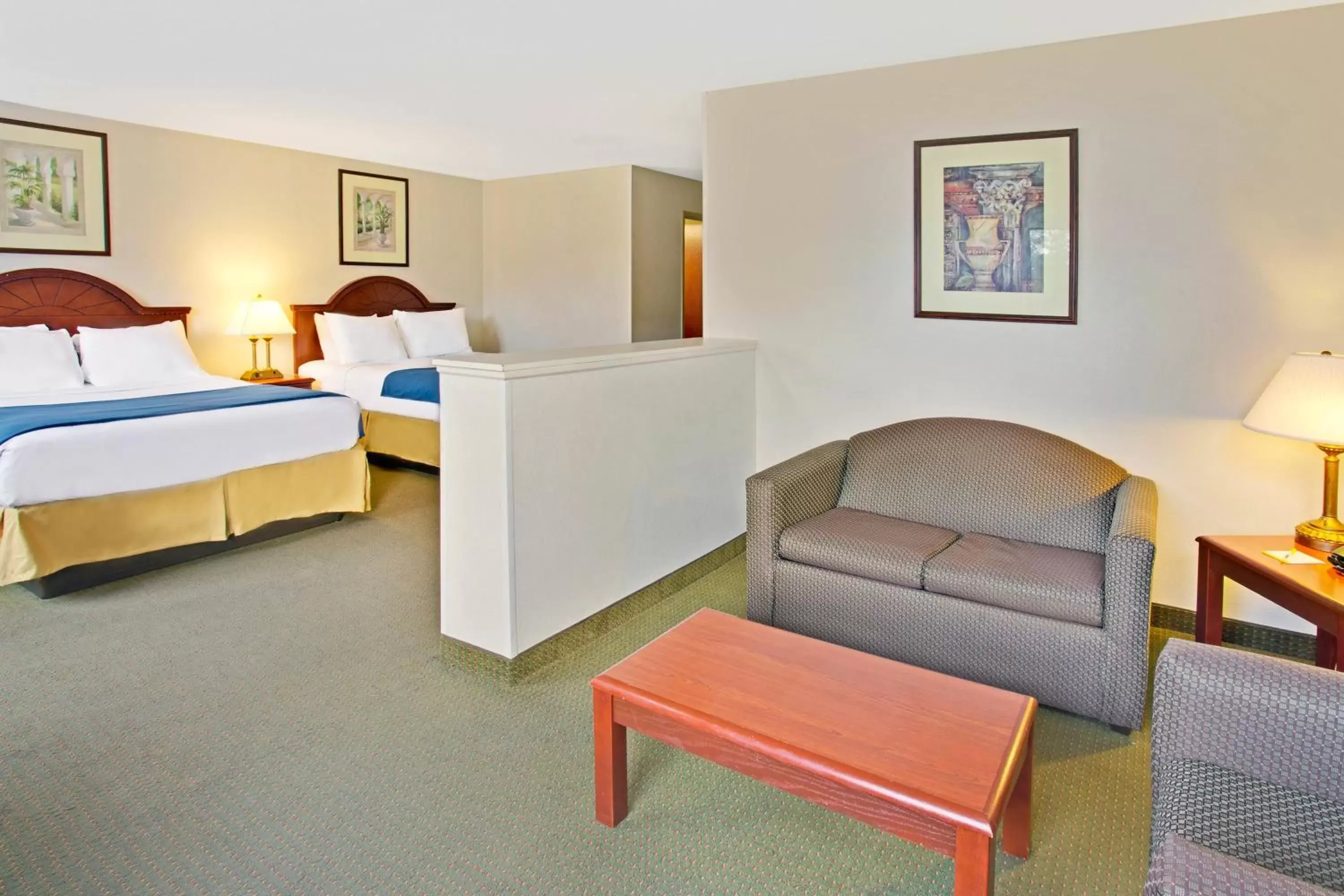 Studio Suite with Two Queen Beds - Non-Smoking in Days Inn & Suites by Wyndham Laurel Near Fort Meade