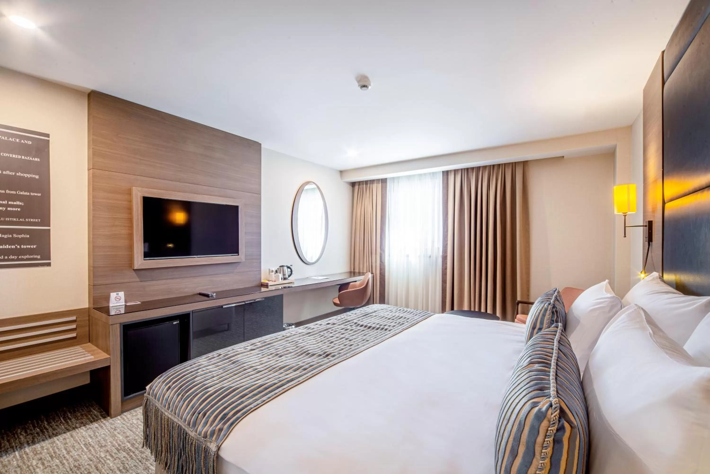 Bedroom, Bed in TRYP By Wyndham Istanbul Sisli Hotel