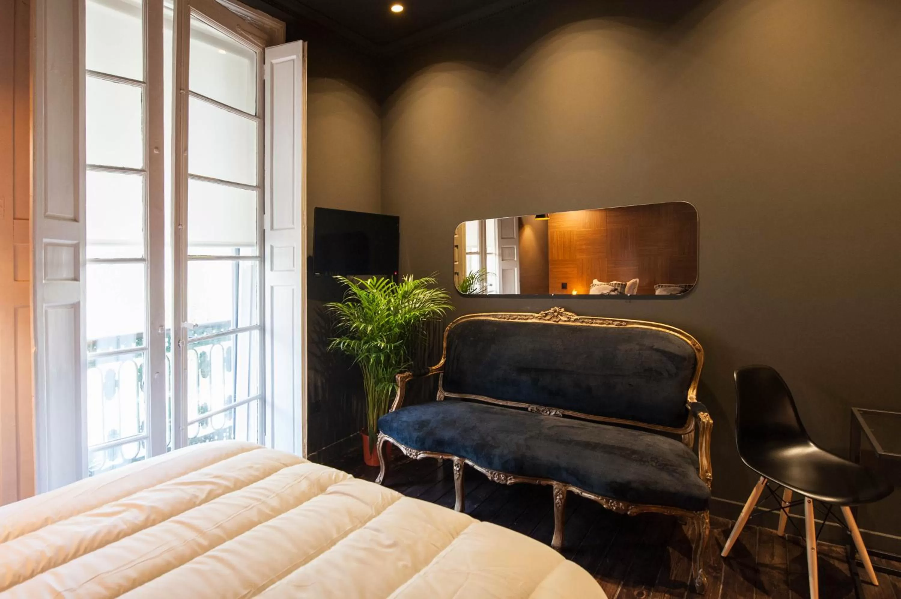 Other, Bed in Urban Suite Santander