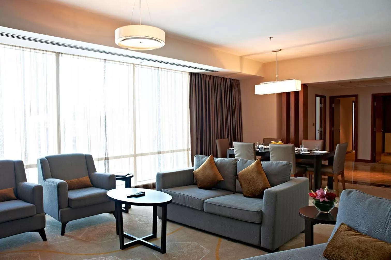 Living room in InterContinental Doha The City by IHG
