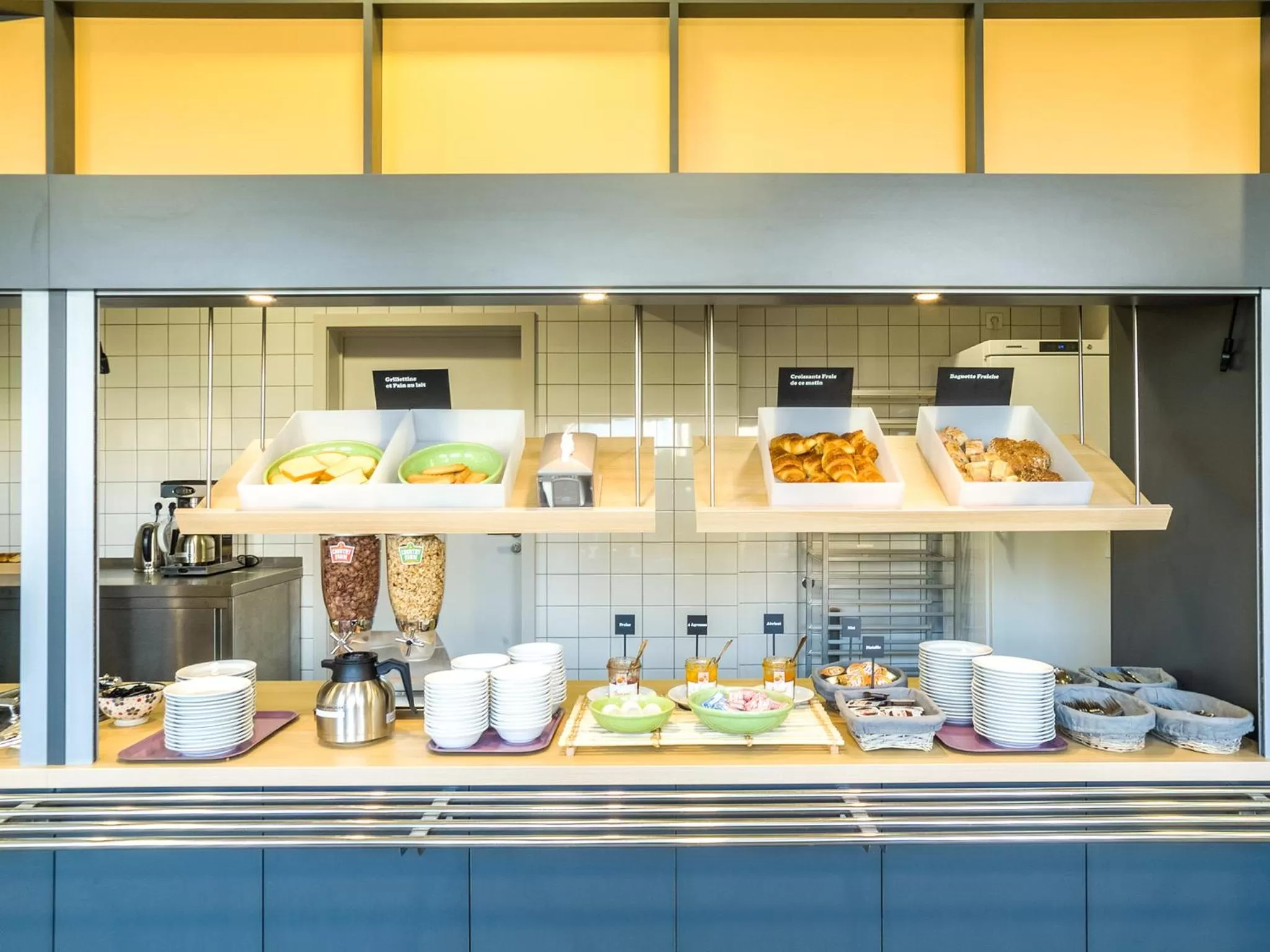 Food and drinks in B&B HOTEL Colmar Expo