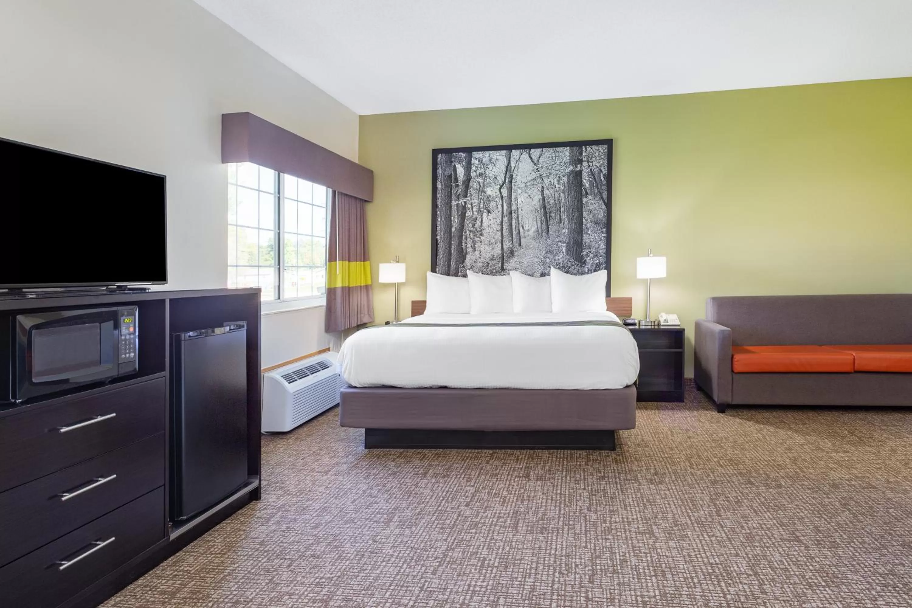 Bed in Super 8 by Wyndham Emmetsburg