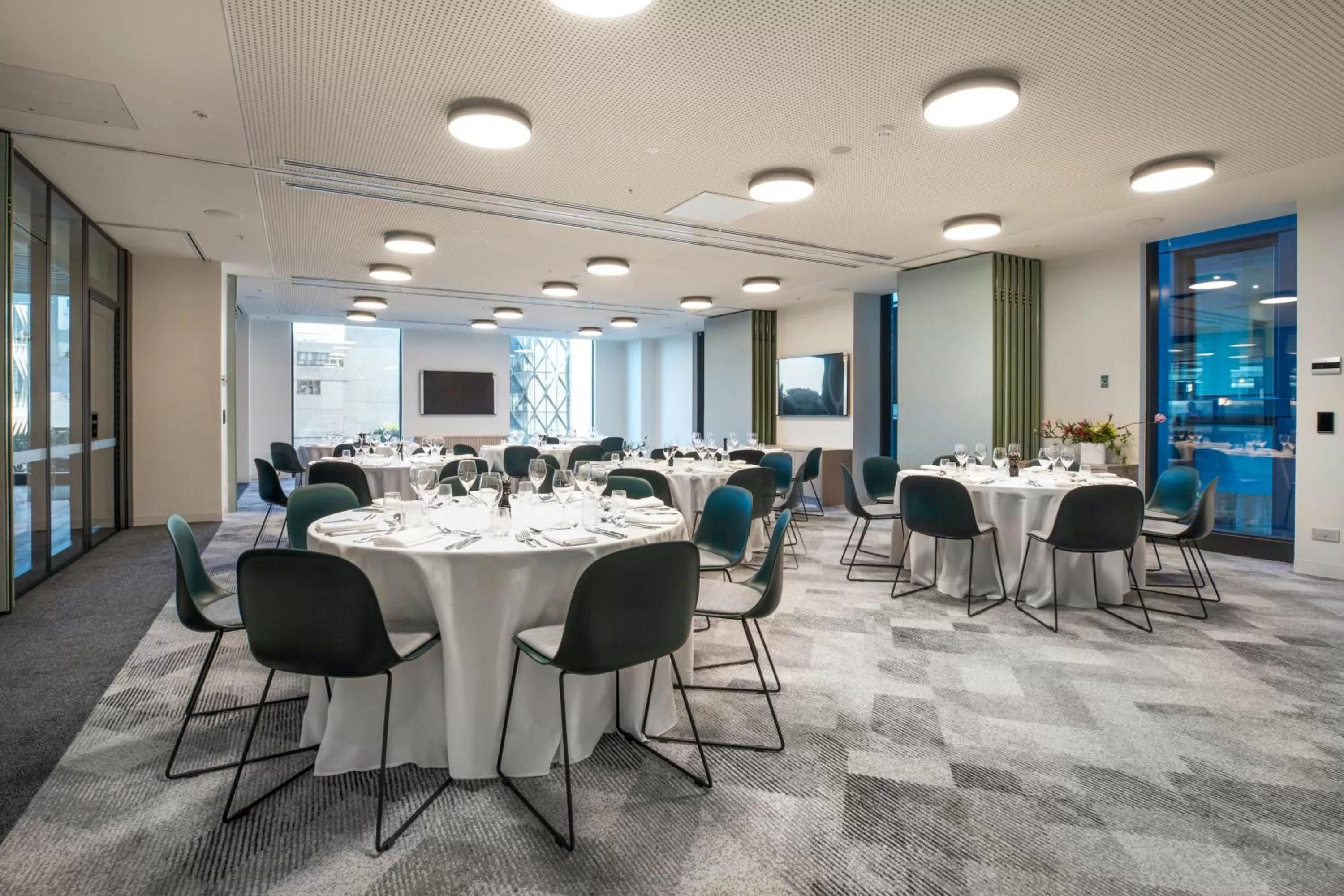 Meeting/conference room in Holiday Inn & Suites Geelong by IHG