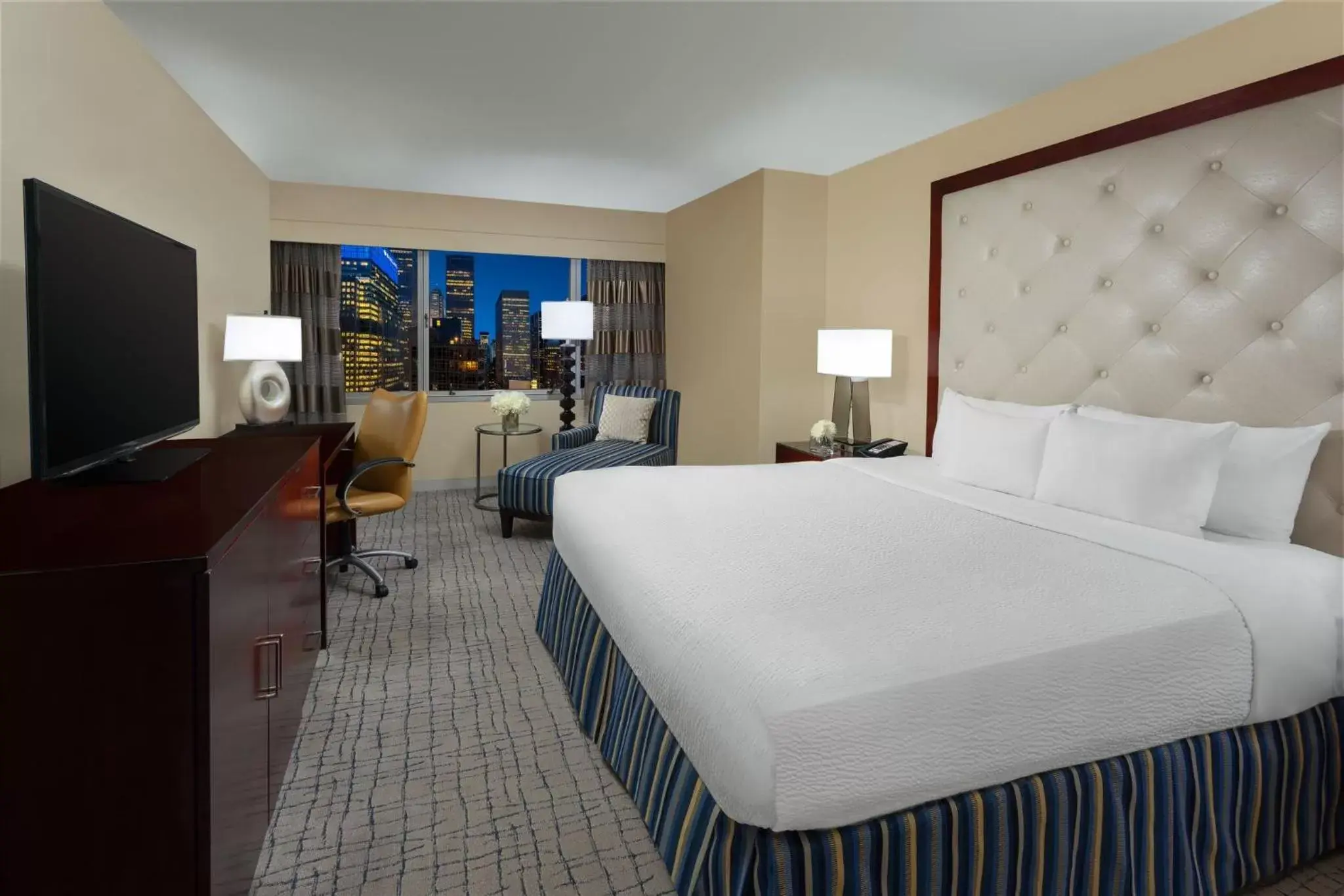 Photo of the whole room in Crowne Plaza Times Square Manhattan, an IHG Hotel