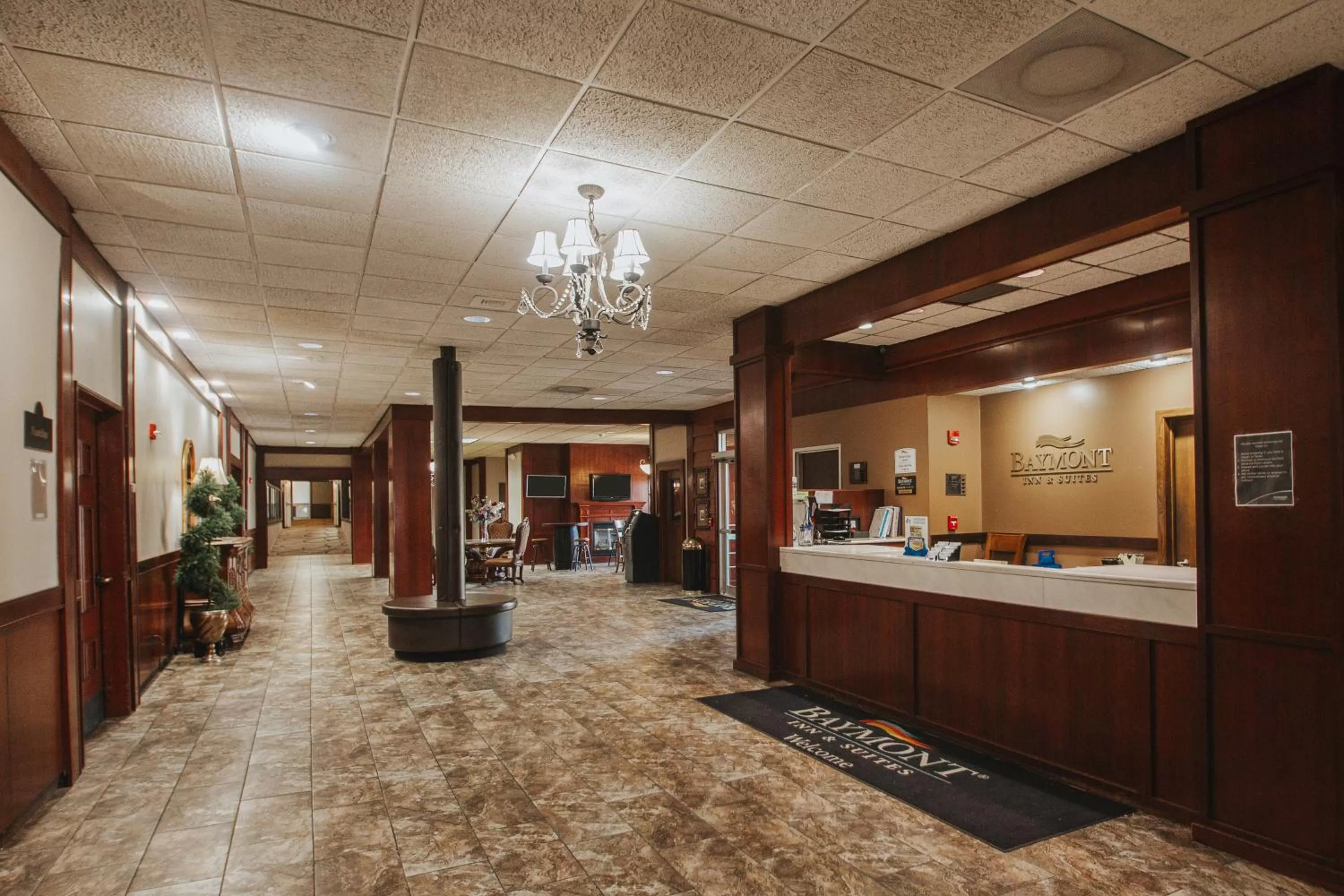 Lobby or reception in Baymont by Wyndham Mandan Bismarck Area
