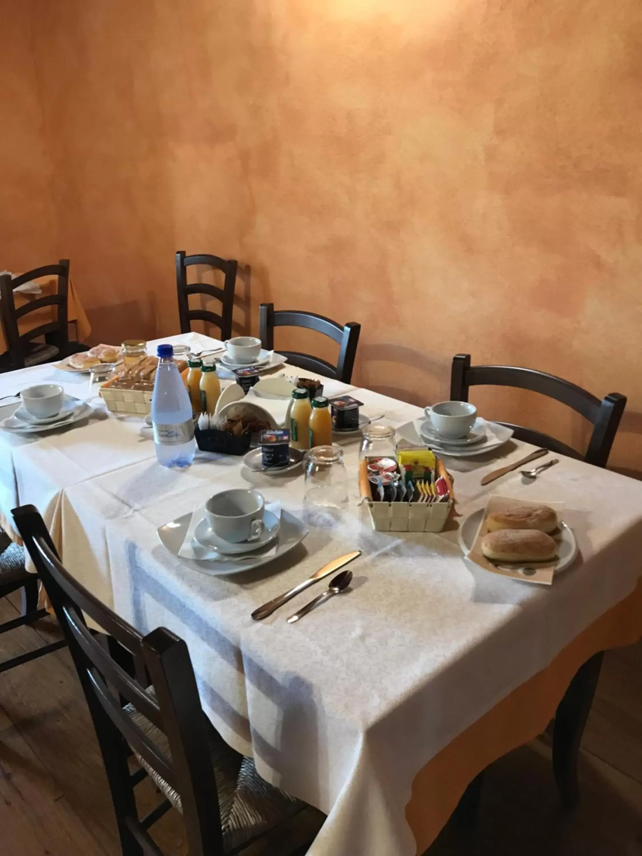 Italian breakfast, Restaurant/Places to Eat in B&B Linu Ruiu