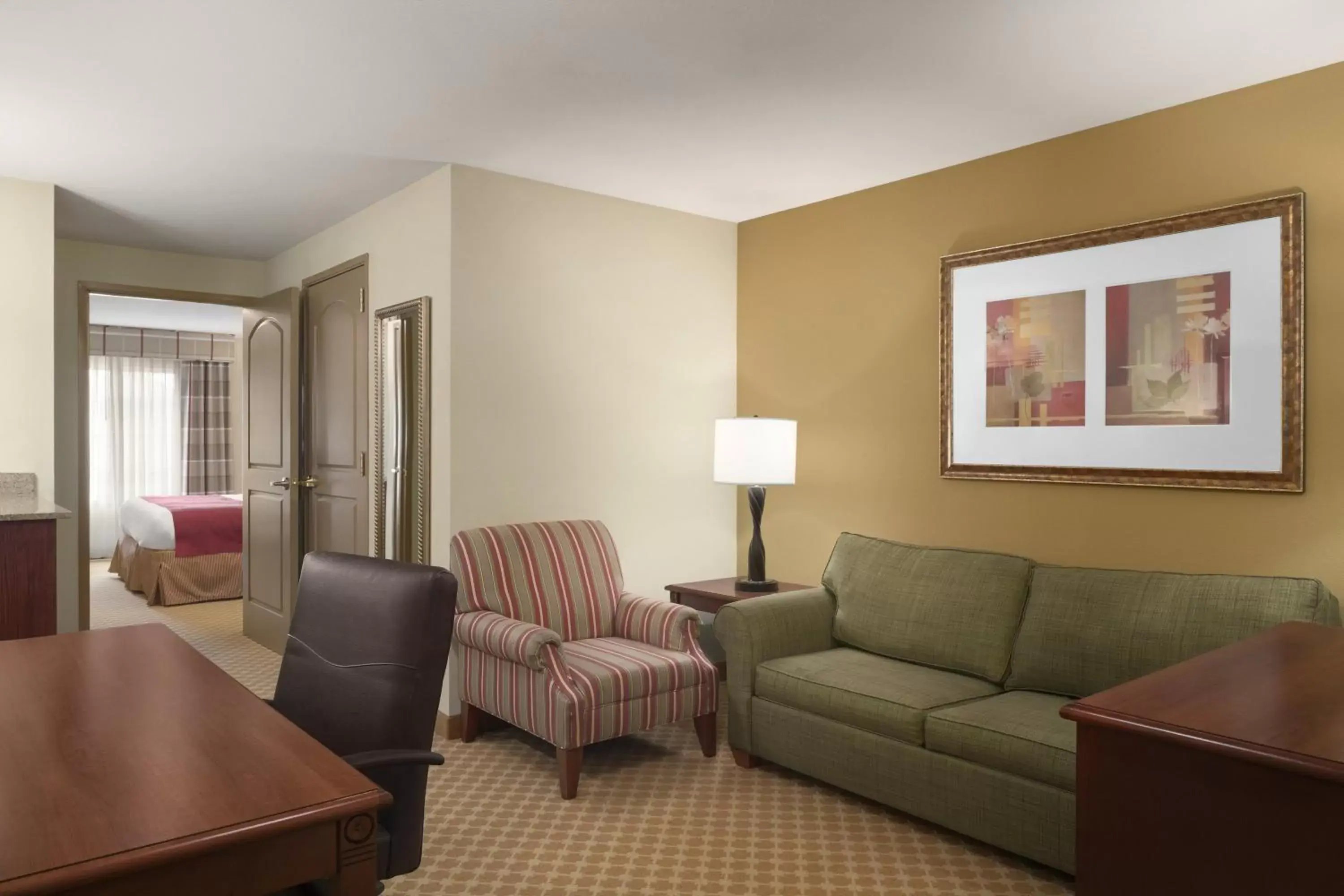 Photo of the whole room, Seating Area in Country Inn & Suites by Radisson, St. Peters, MO