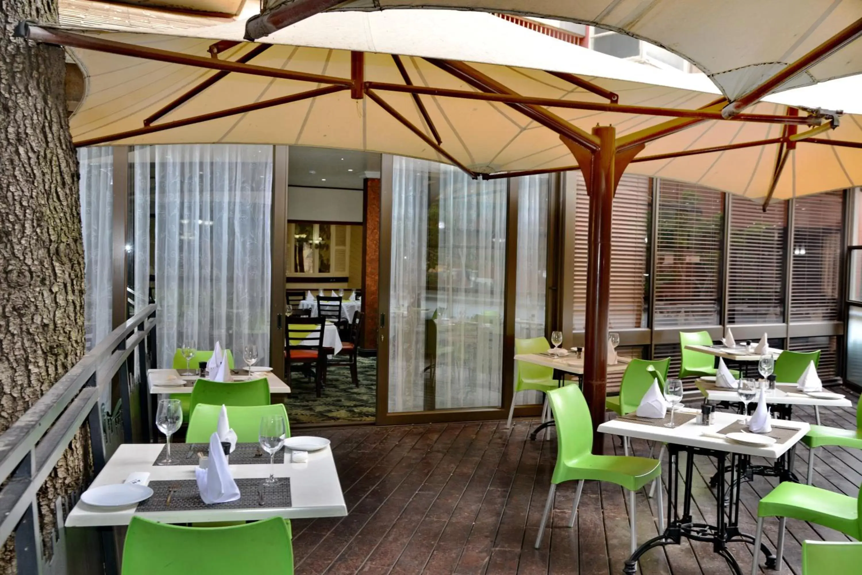 Restaurant/Places to Eat in ANEW Hotel Parktonian Johannesburg