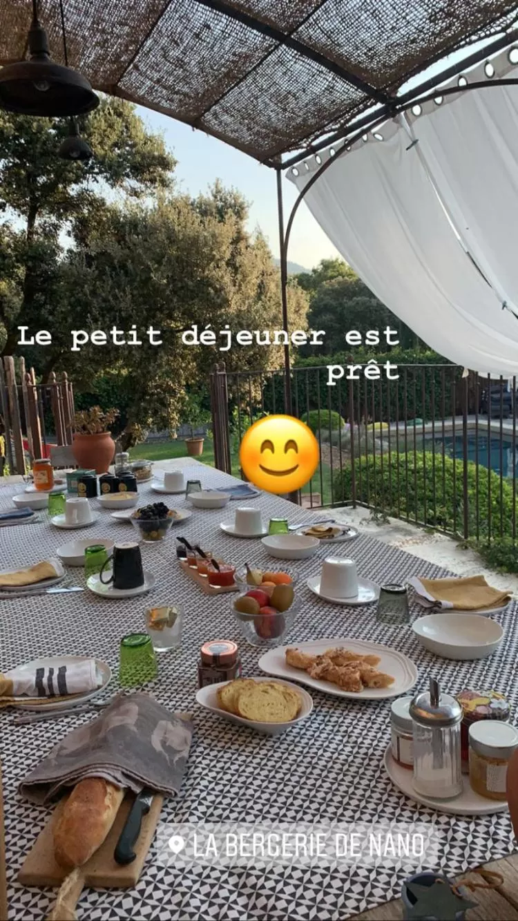 Food and drinks in La bergerie de Nano