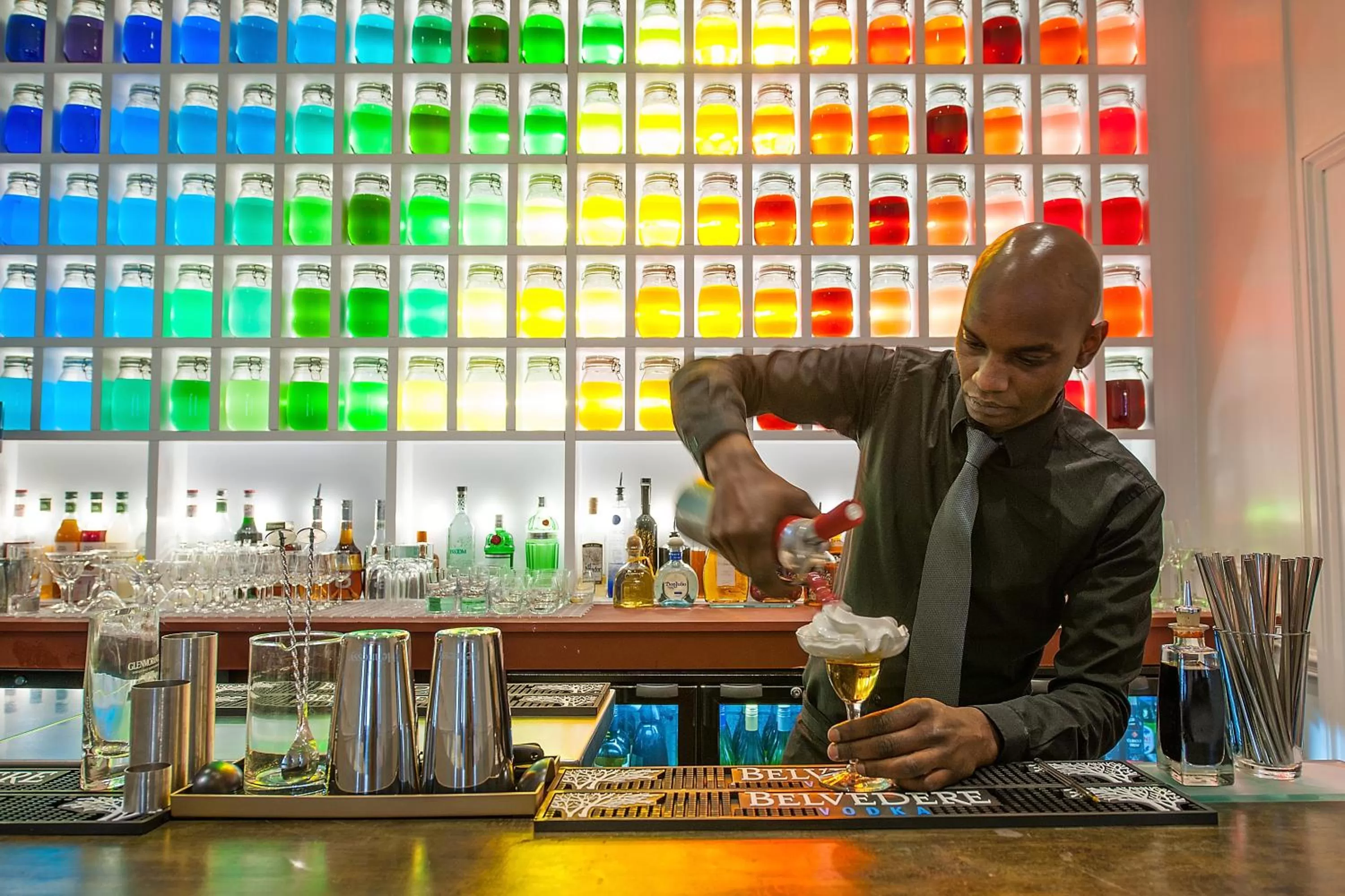 Lounge or bar in The Exhibitionist Hotel