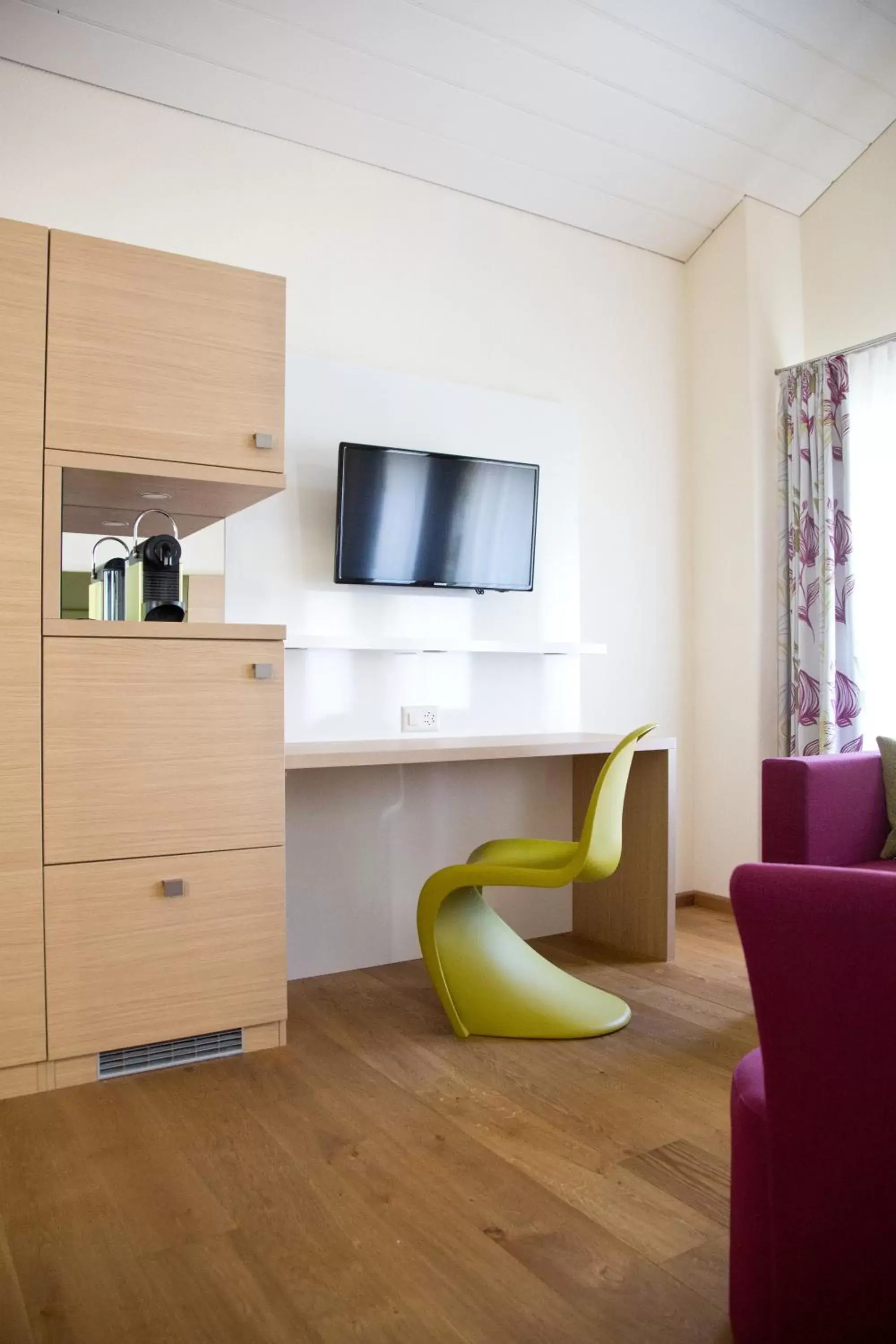 Coffee/tea facilities, Seating Area in Hotel Buchserhof