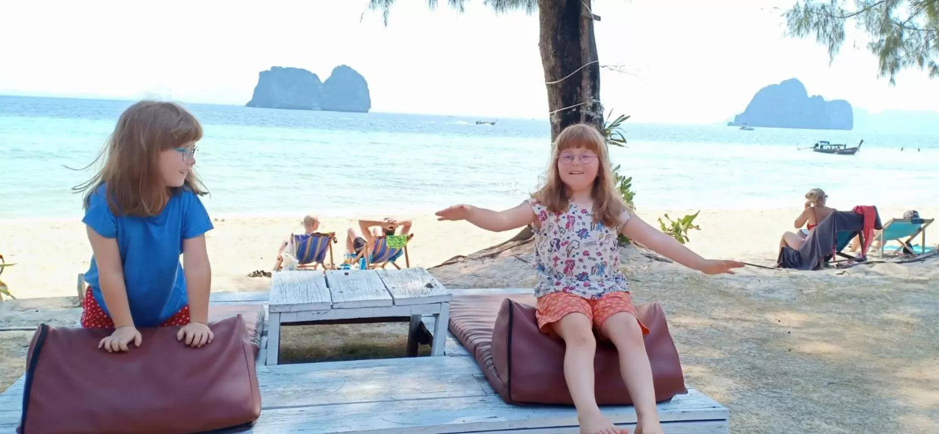 People in Koh Ngai Kaimuk Thong Resort