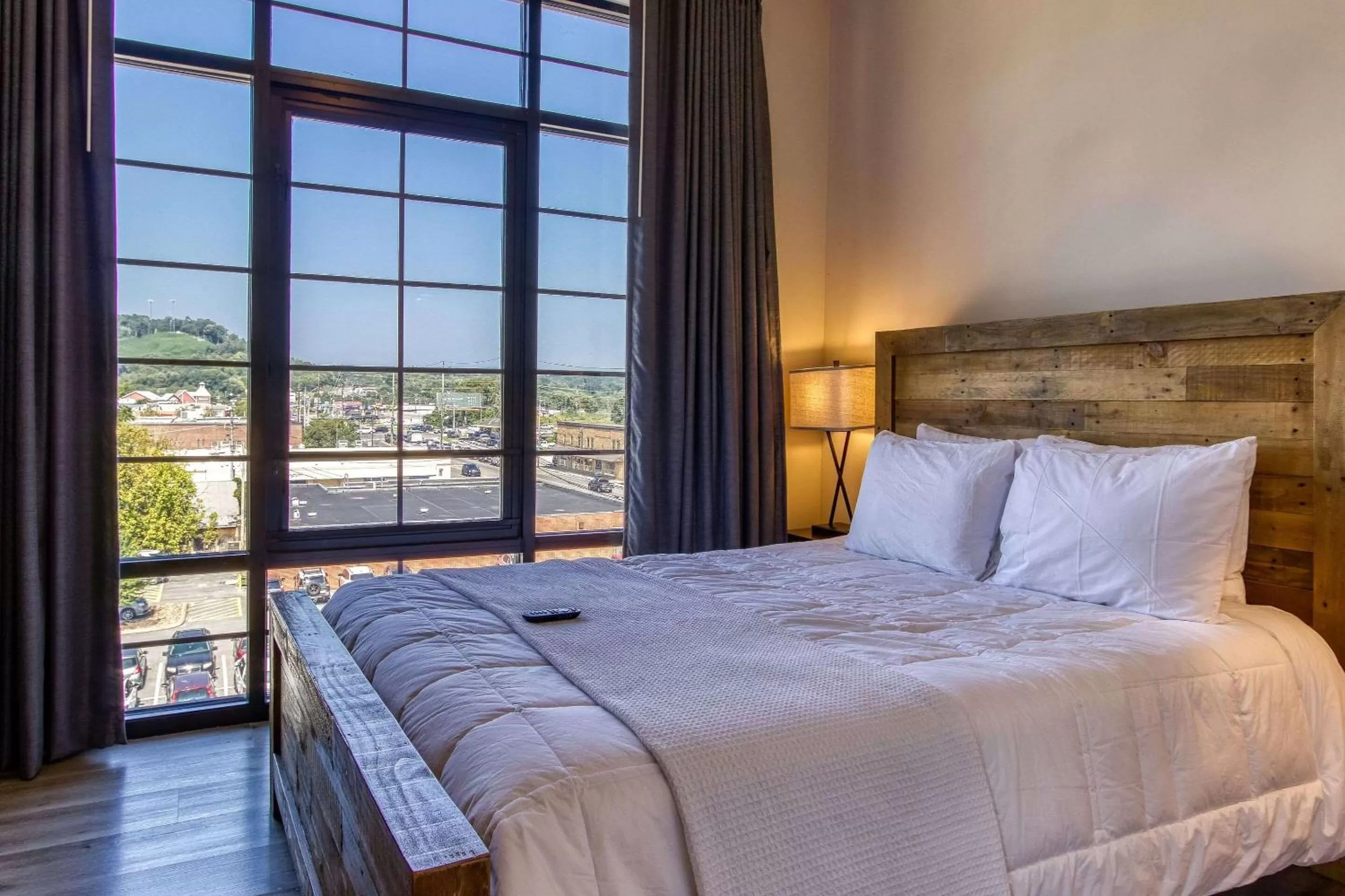 Bed in New Hotel Collection Smoky Mountains