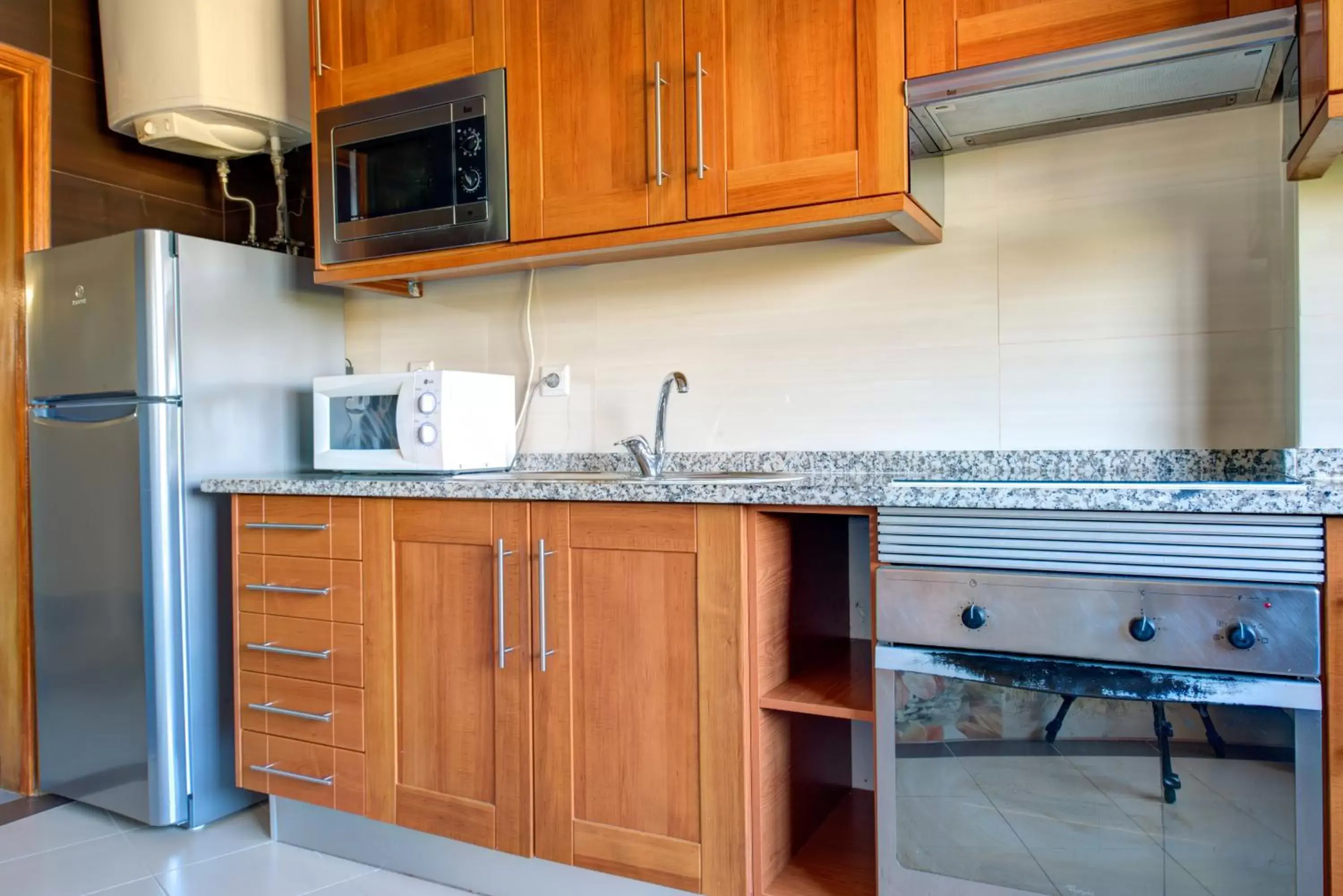 Kitchen or kitchenette, Kitchen/Kitchenette in Choromar Apartments