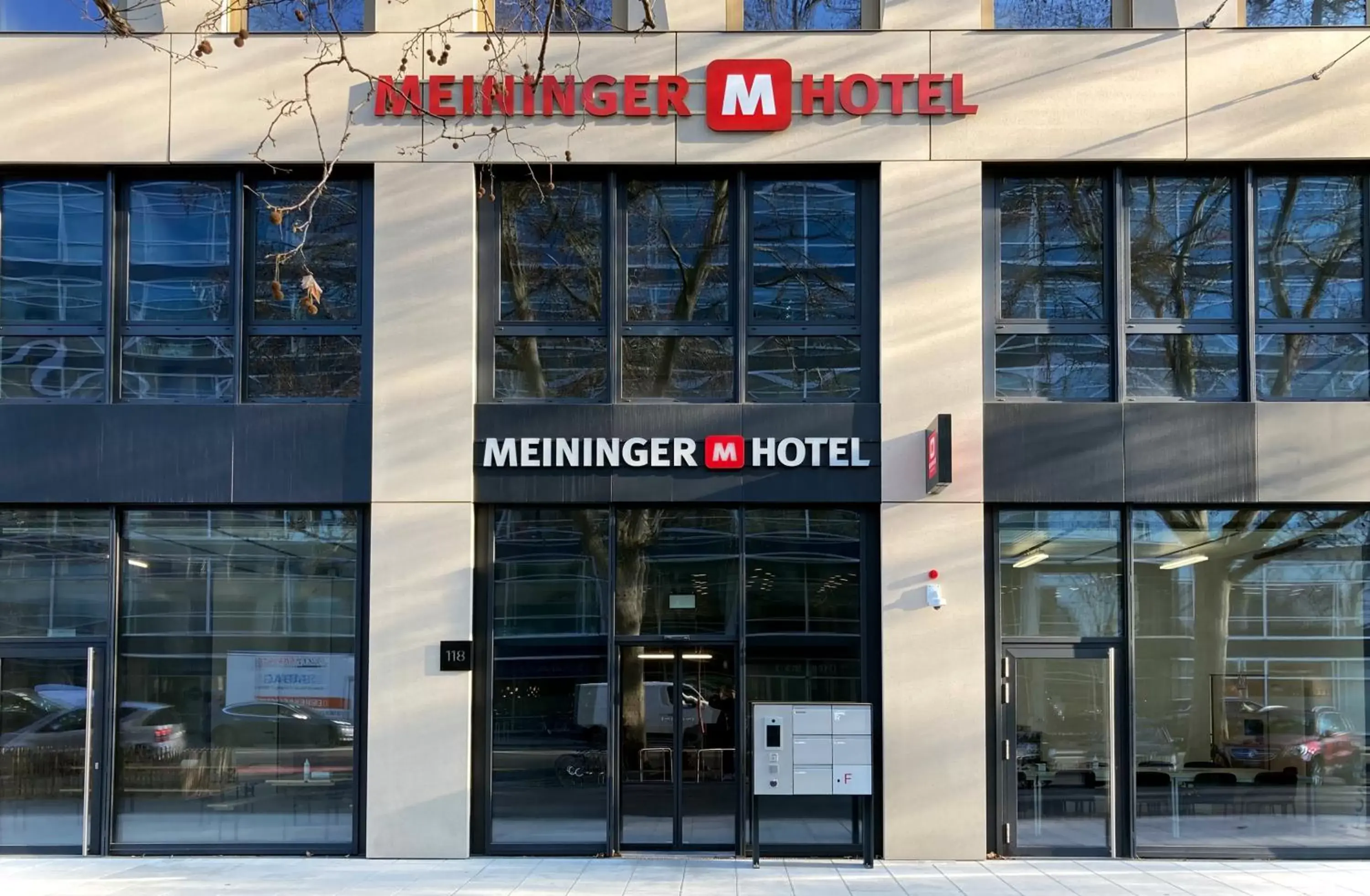 Property building in MEININGER Hotel Genève Centre Charmilles