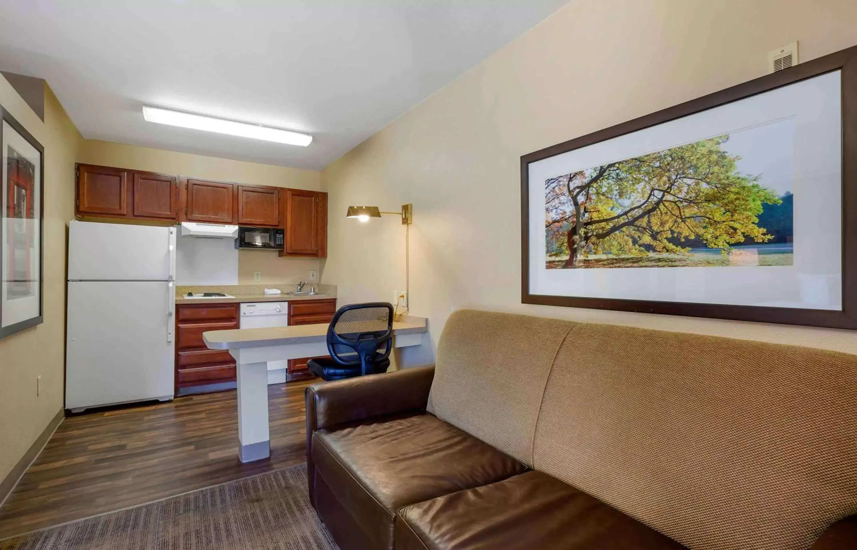 Bedroom, Seating Area in Extended Stay America Suites - Phoenix - Airport - E Oak St