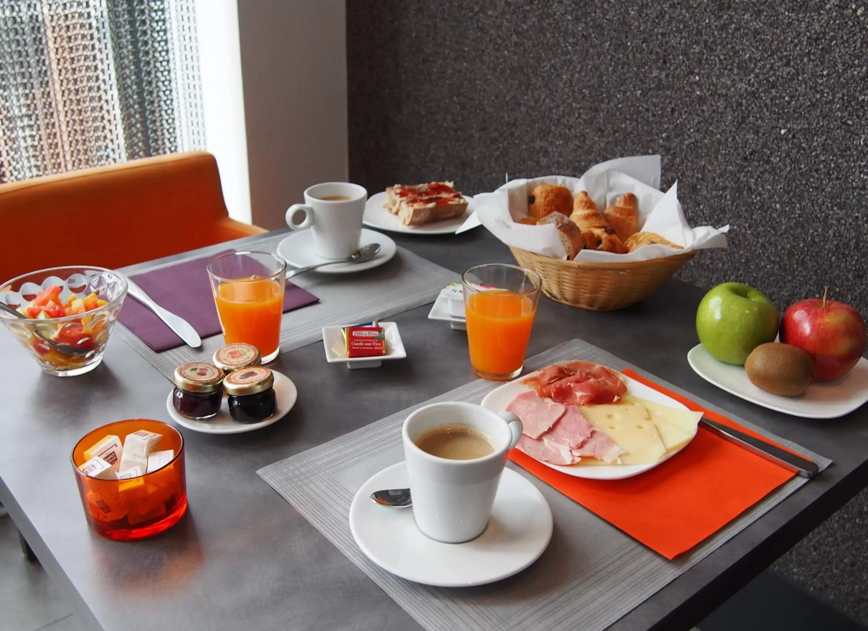 Buffet breakfast in Porte de Versailles Hotel