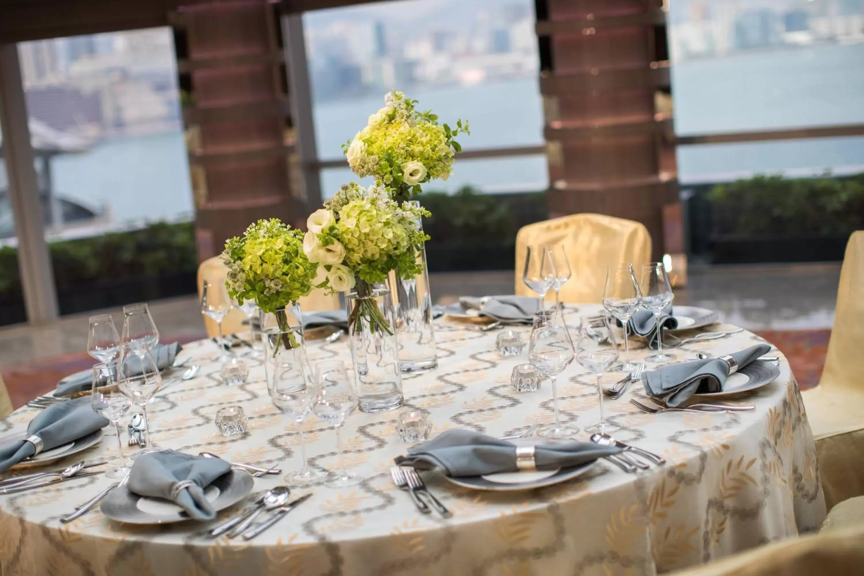 Banquet/Function facilities, Restaurant/Places to Eat in Renaissance Hong Kong Harbour View Hotel