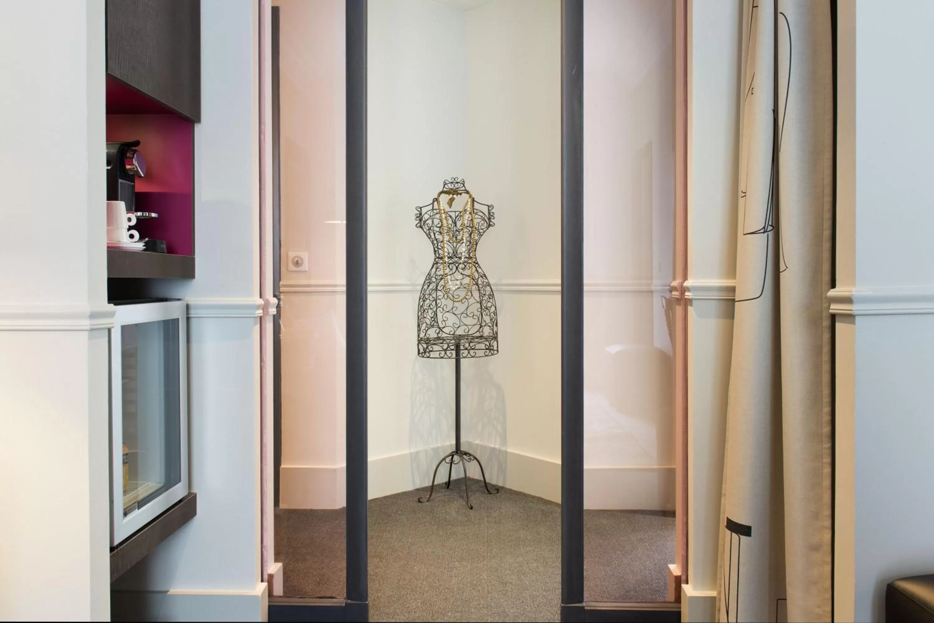 Decorative detail in Edouard 7 Paris Opéra