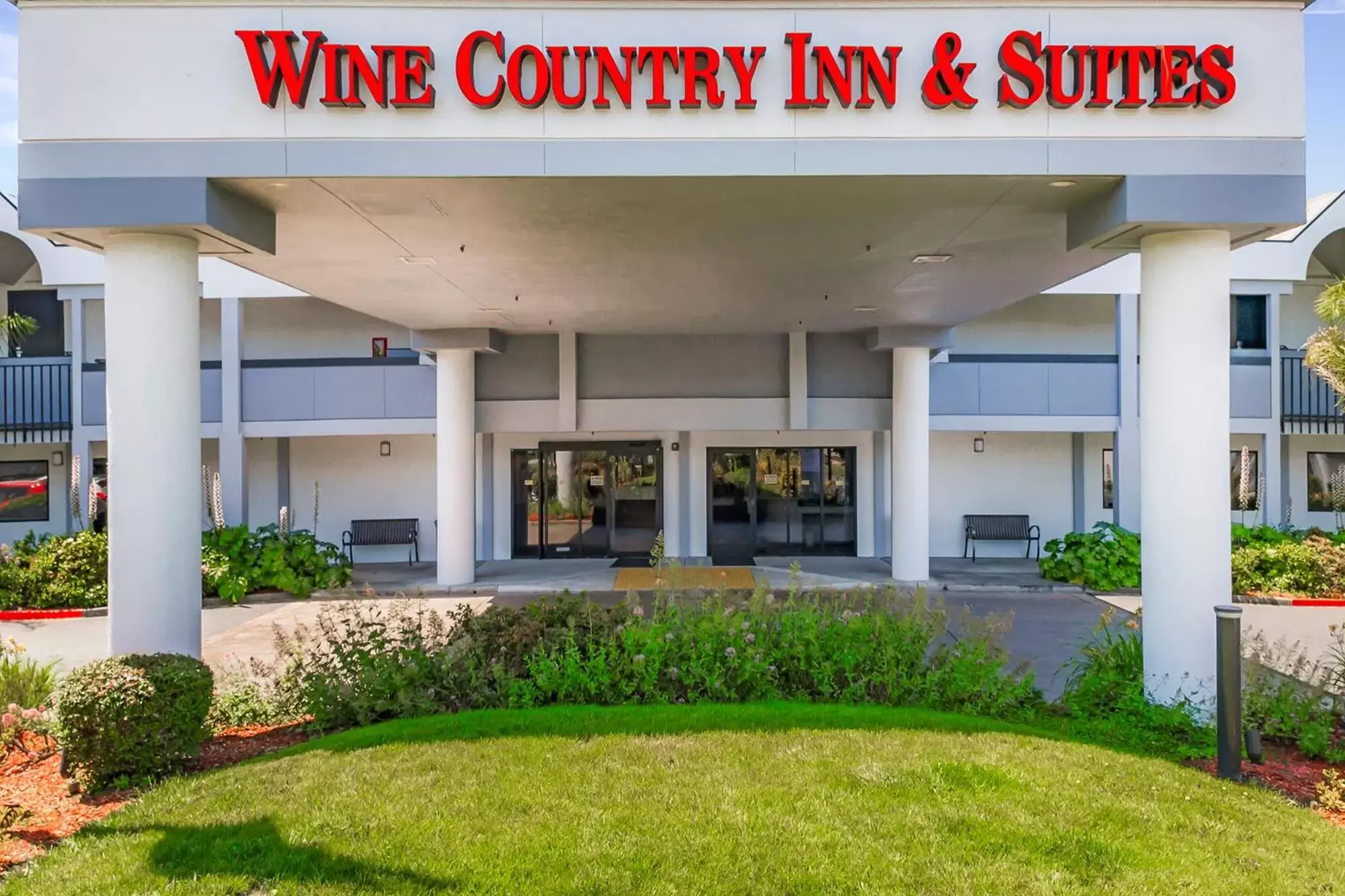 Property building in Best Western Plus Wine Country Inn & Suites