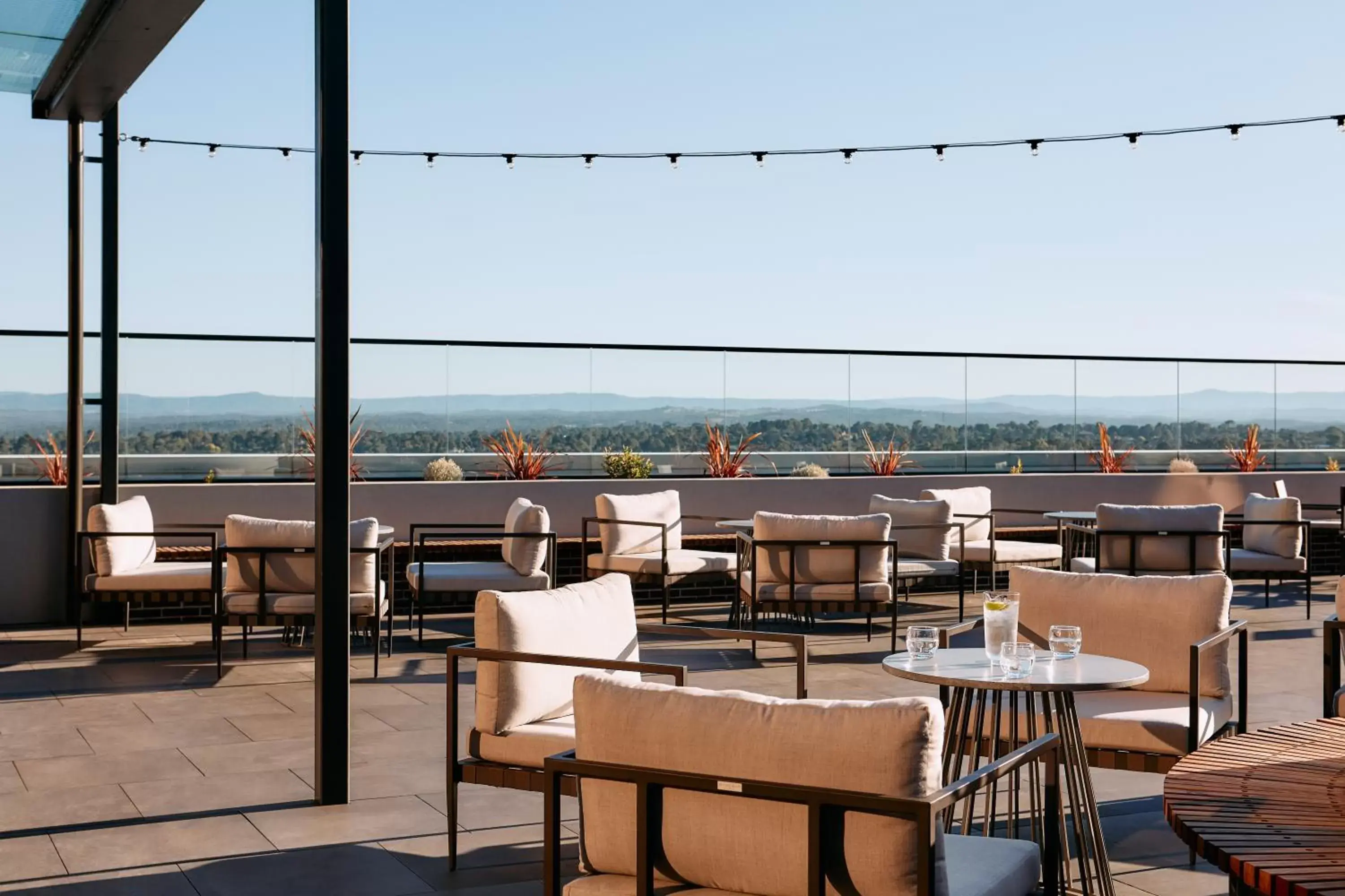 Balcony/Terrace, Restaurant/Places to Eat in Mercure Melbourne Doncaster