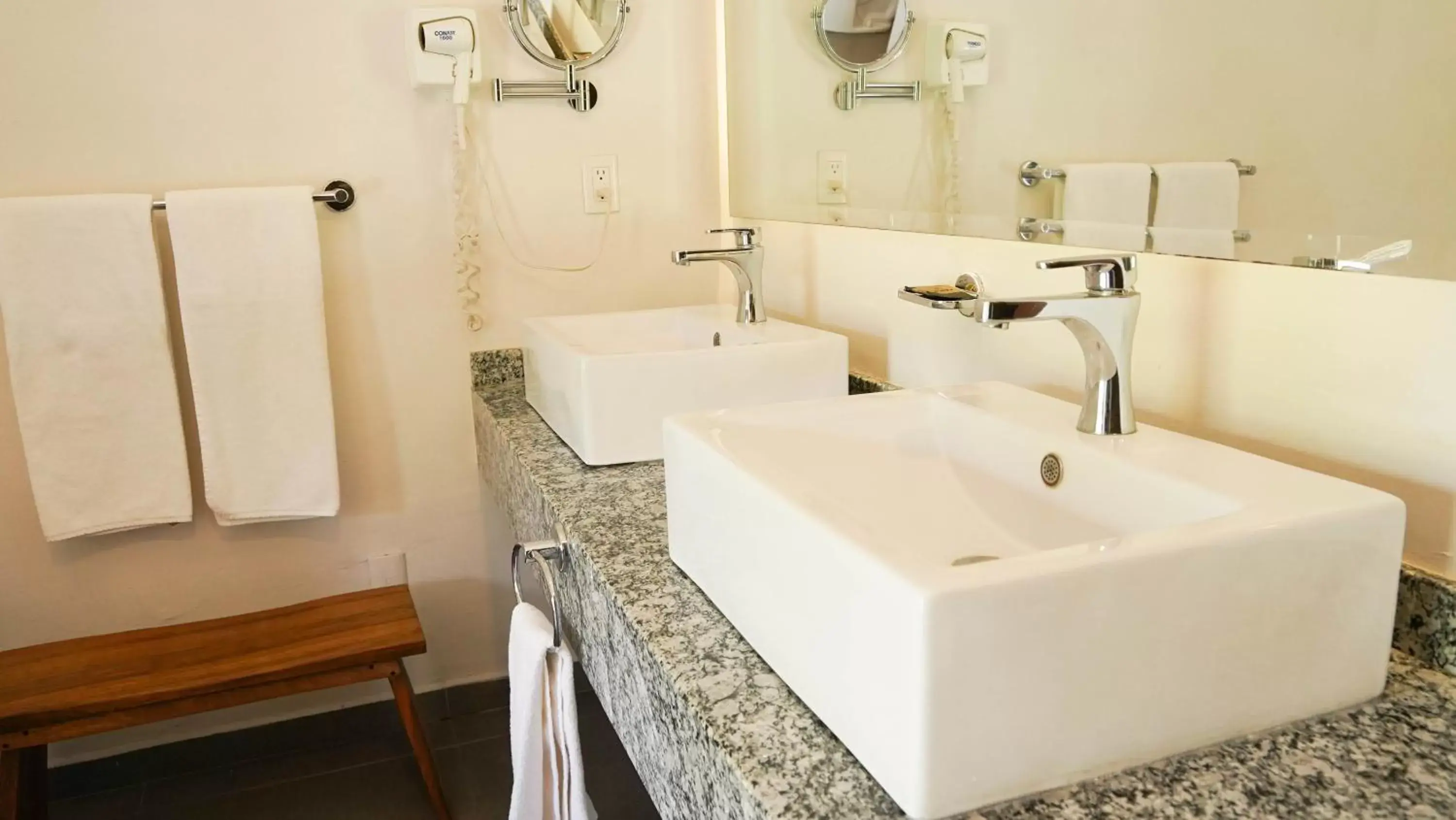 Bathroom in Gran Casa Xalisco