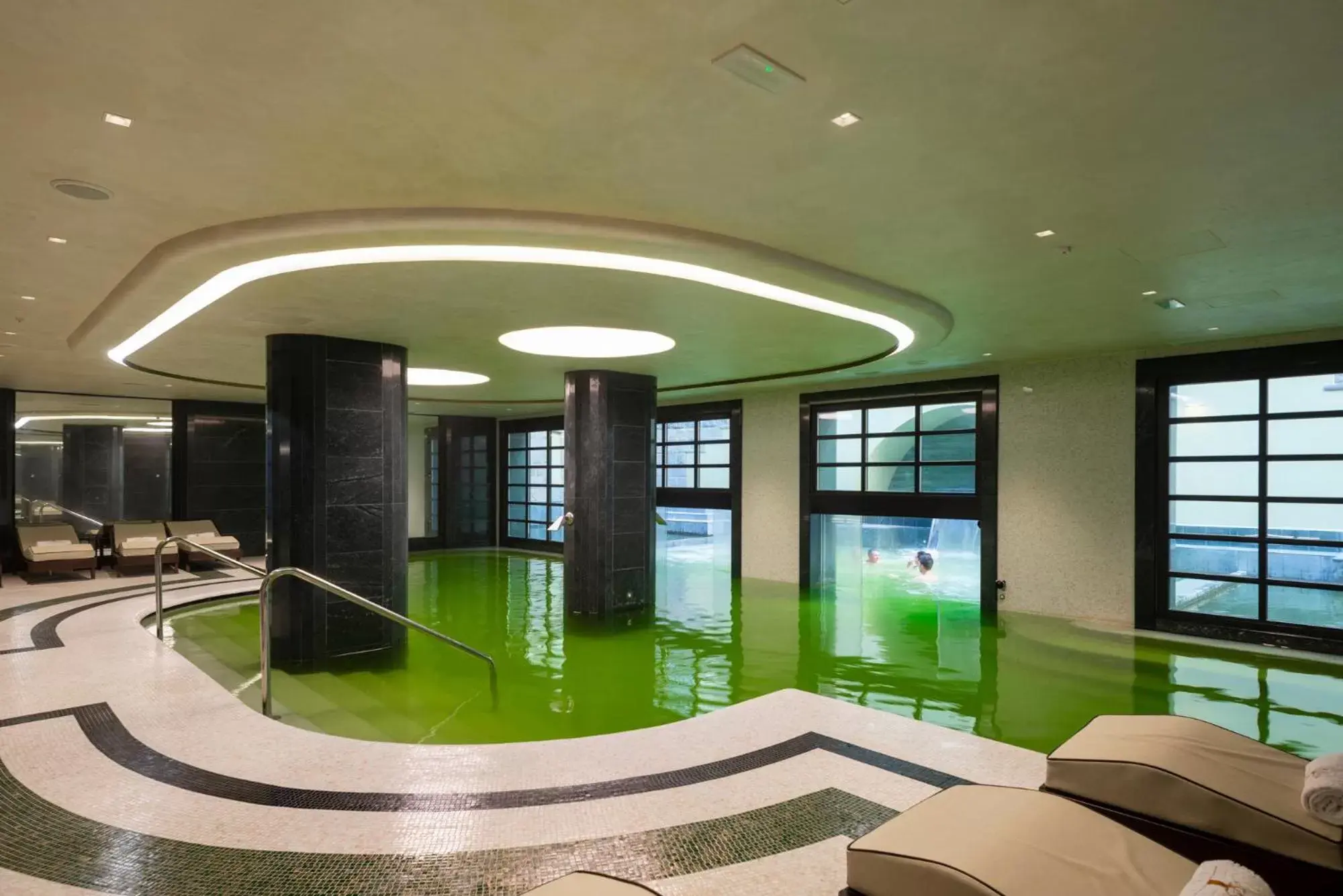 Hot Spring Bath in Grand Hotel Castrocaro Longlife Formula