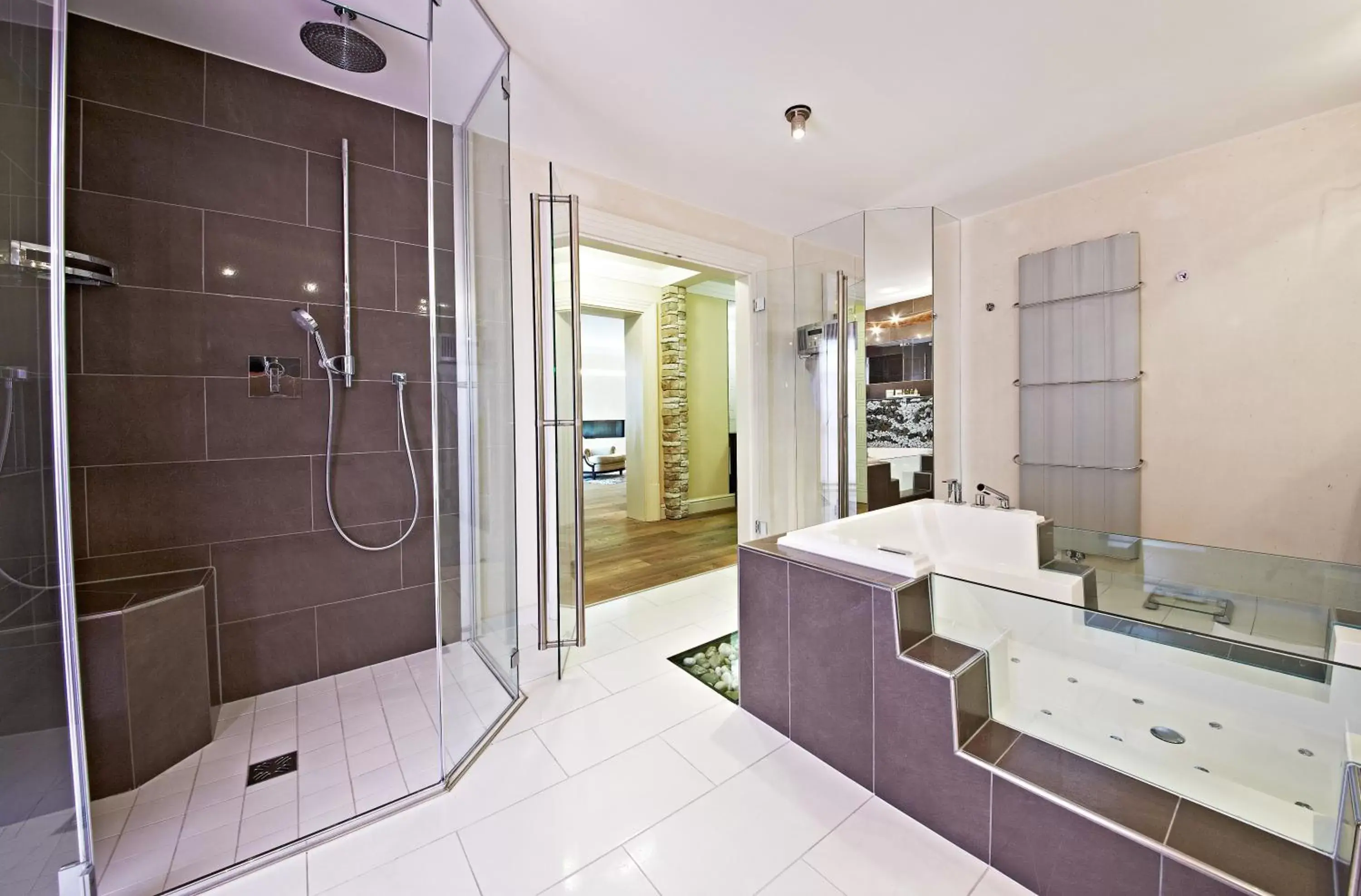 Bathroom in Hotel Alpine Palace