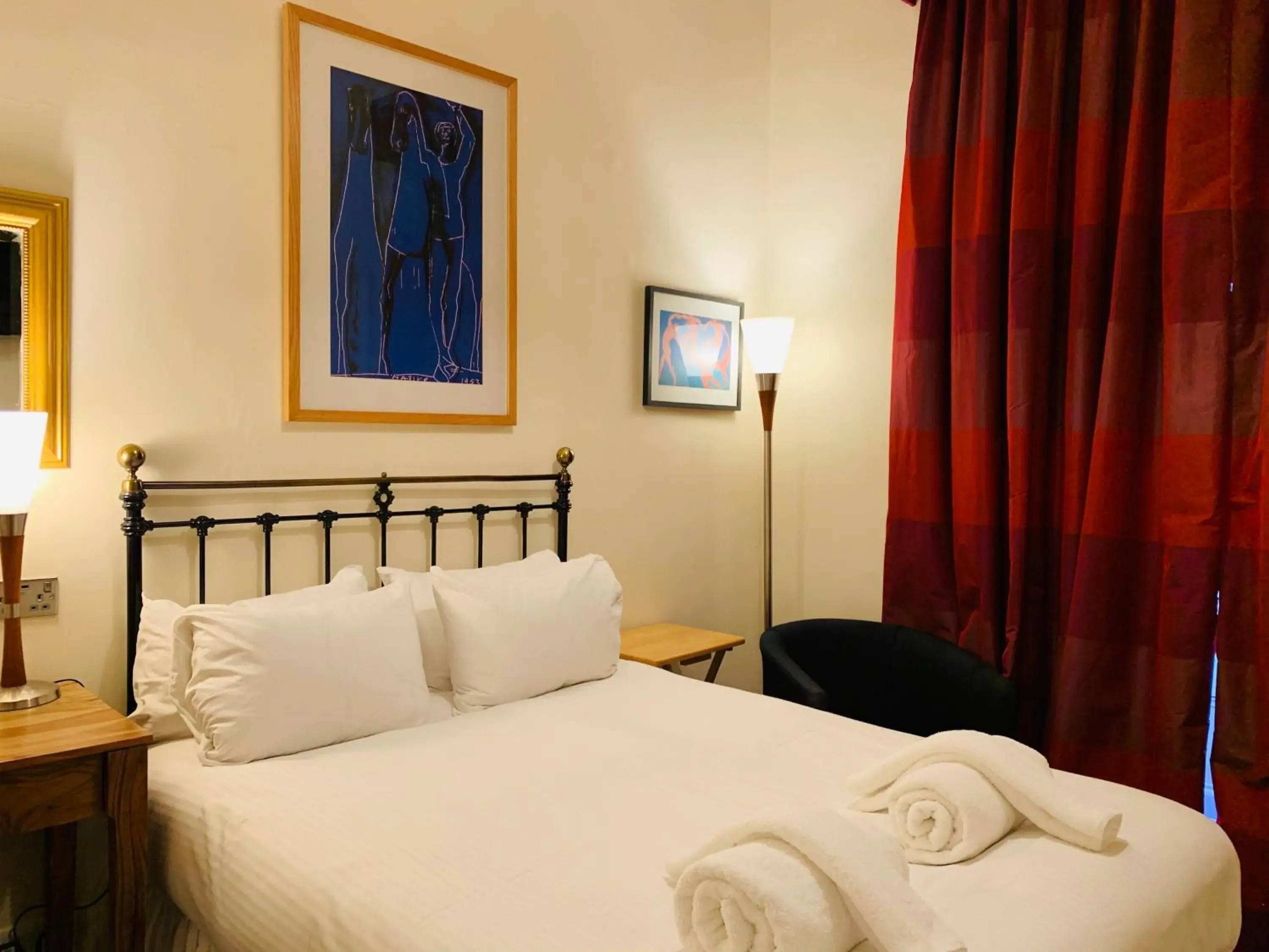 Photo of the whole room, Bed in Southside Guest House Photo of the whole room, Bed in Southside Guest House