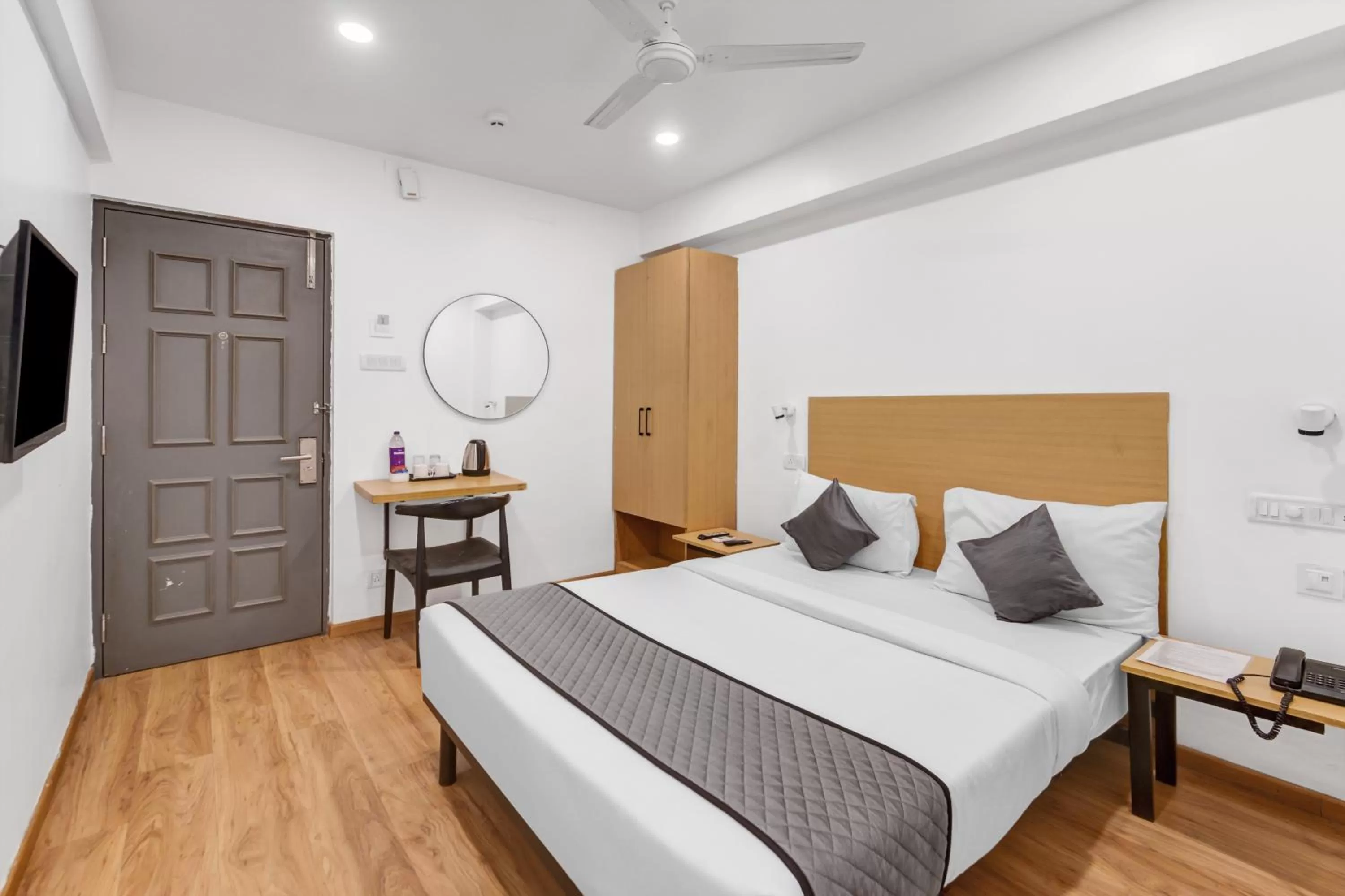 Bed in UPAR Hotels Thoraipakkam, OMR