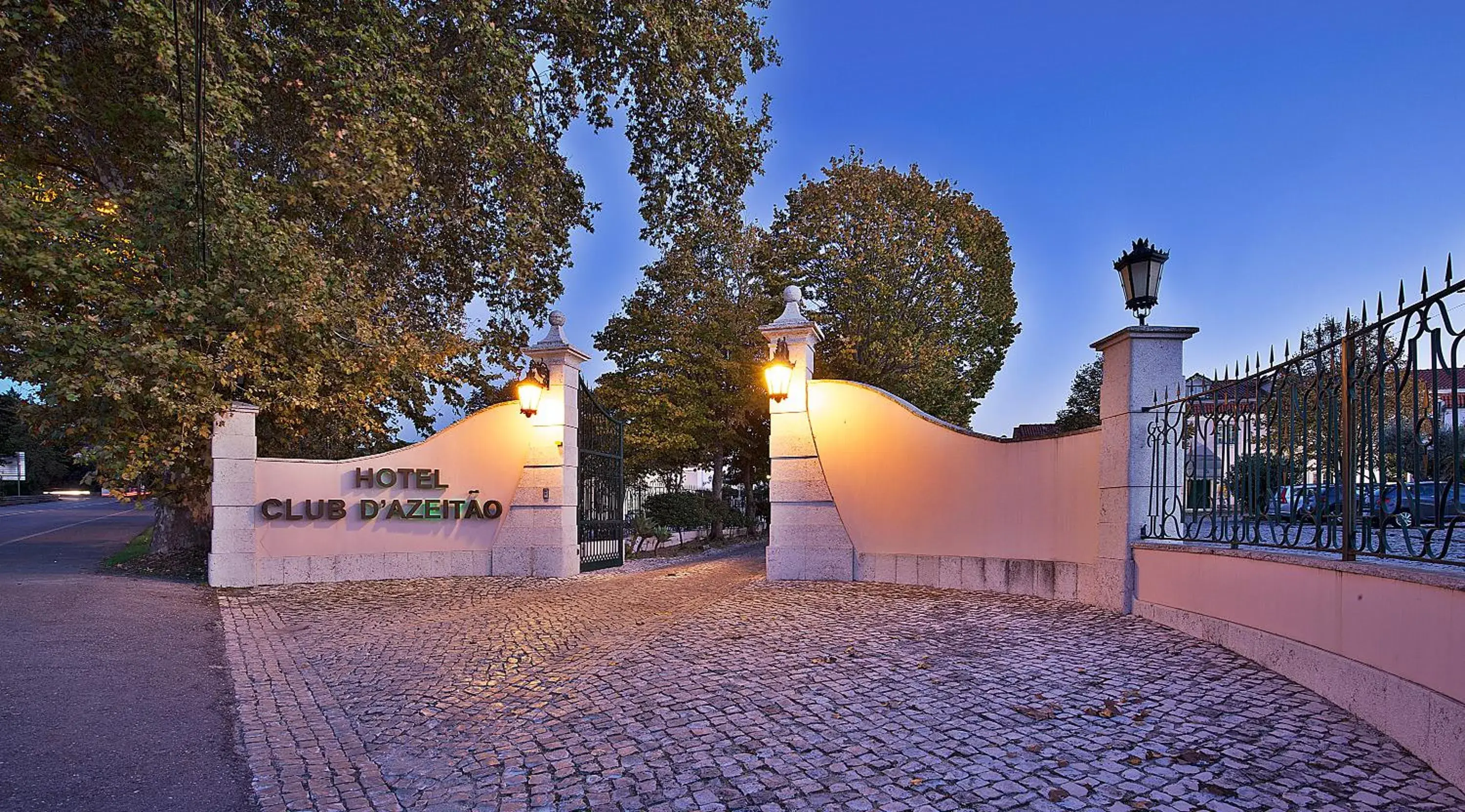 Facade/entrance in Turim Club Azeitao Hotel Facade/entrance in Turim Club Azeitao Hotel