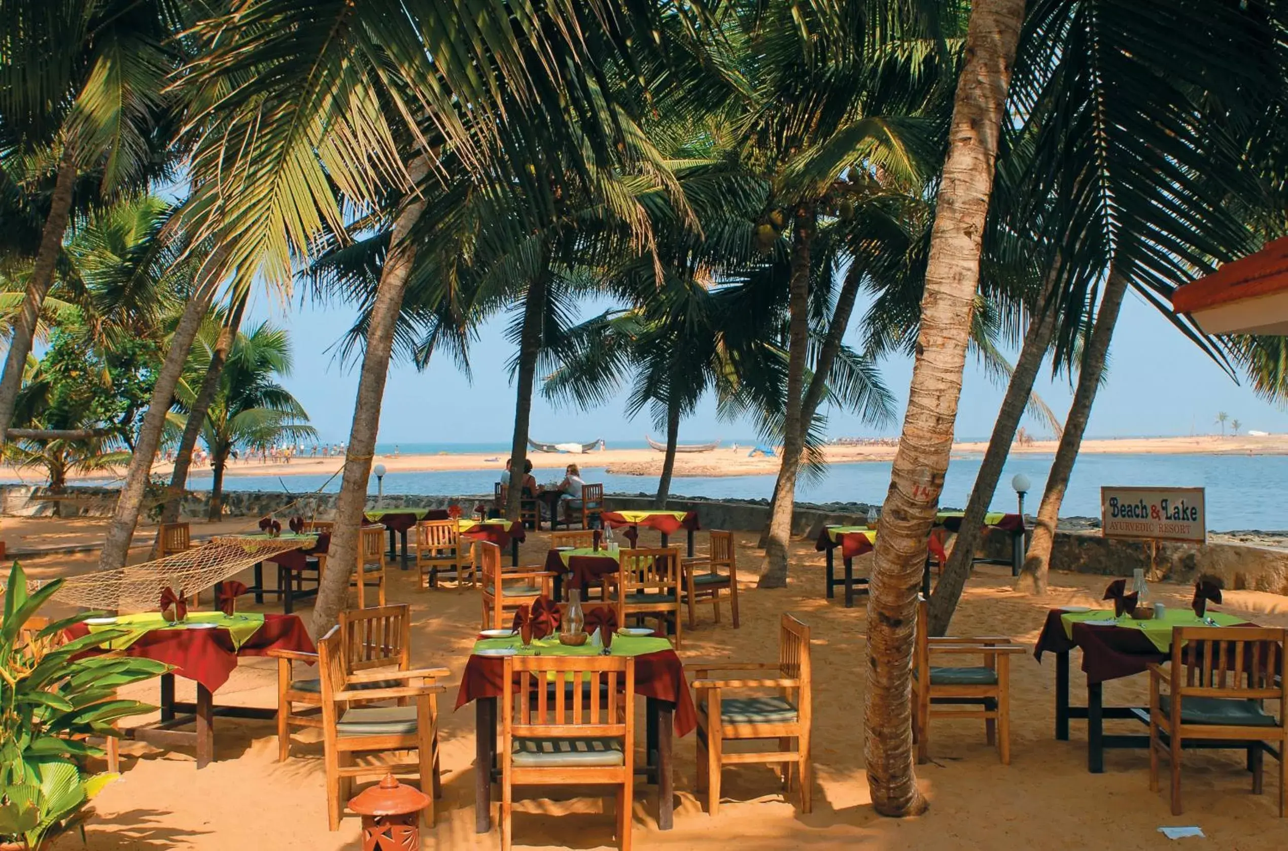 Restaurant/Places to Eat in Beach and Lake Ayurvedic Resort