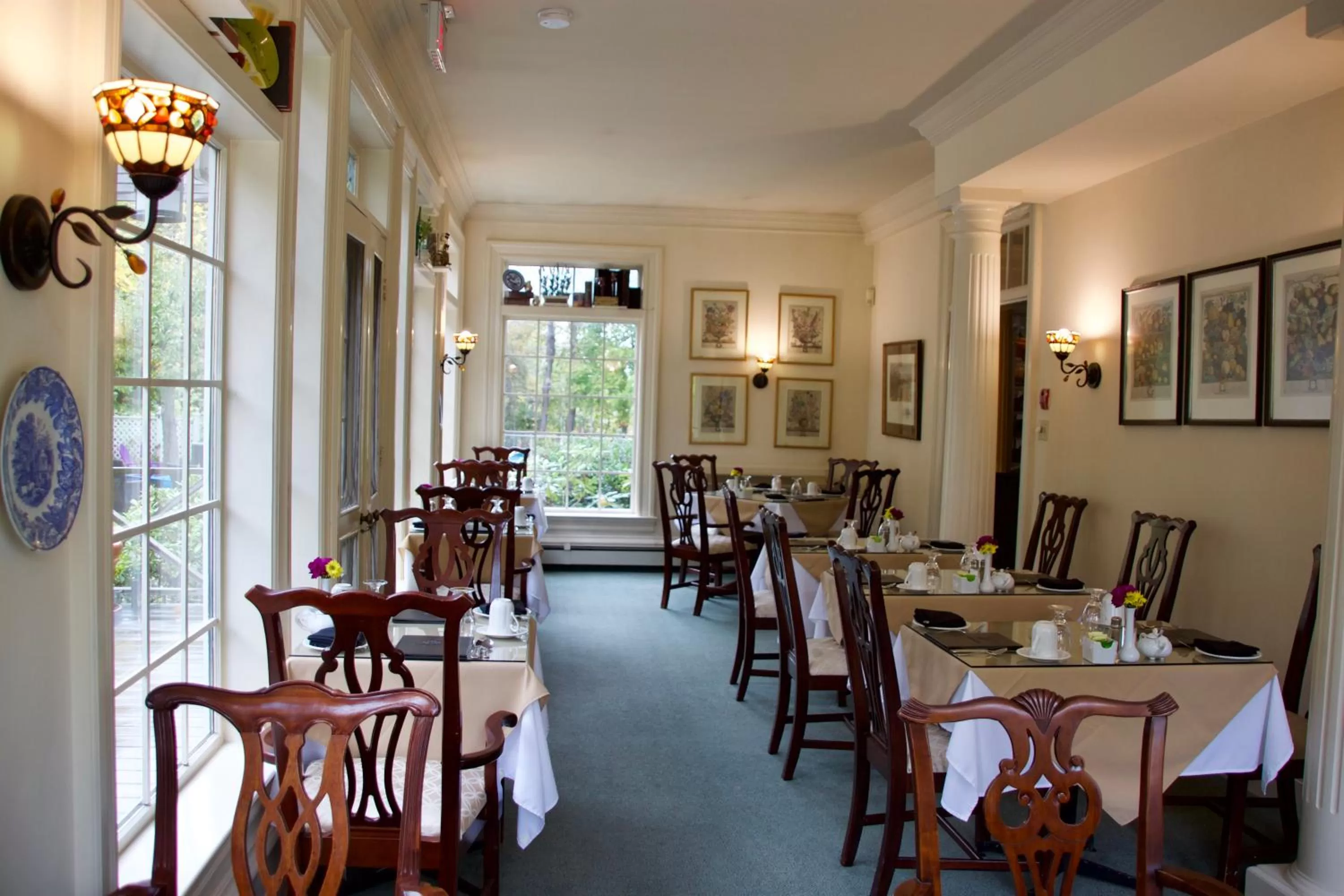 Restaurant/places to eat in Tattingstone Inn