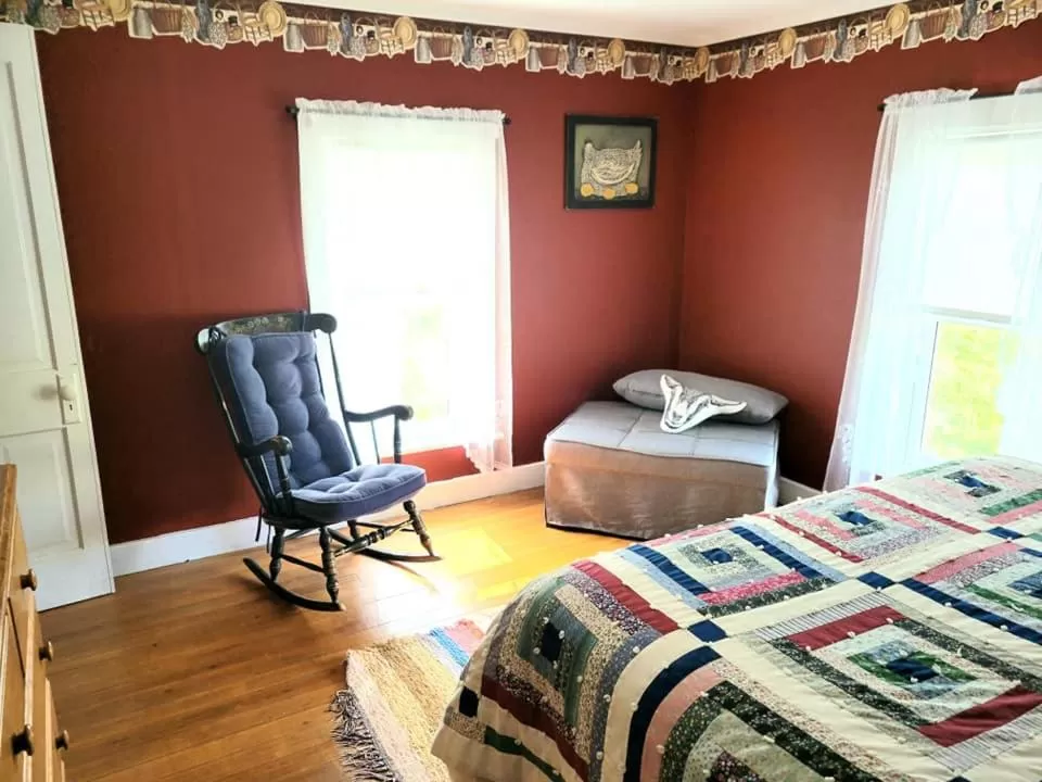 Seating Area in Rainbow Ridge Farms