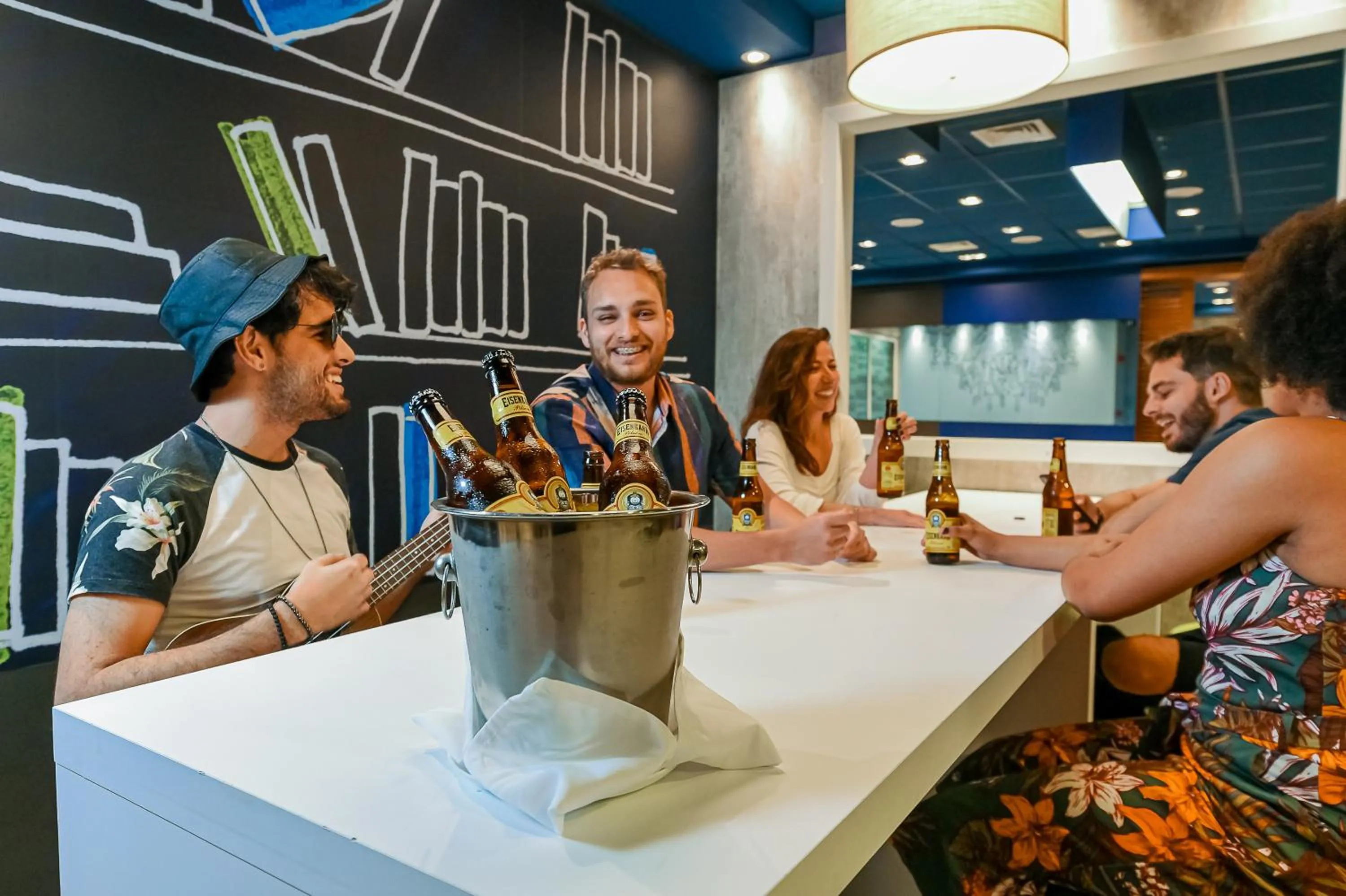 Restaurant/places to eat in ibis budget Santos Gonzaga