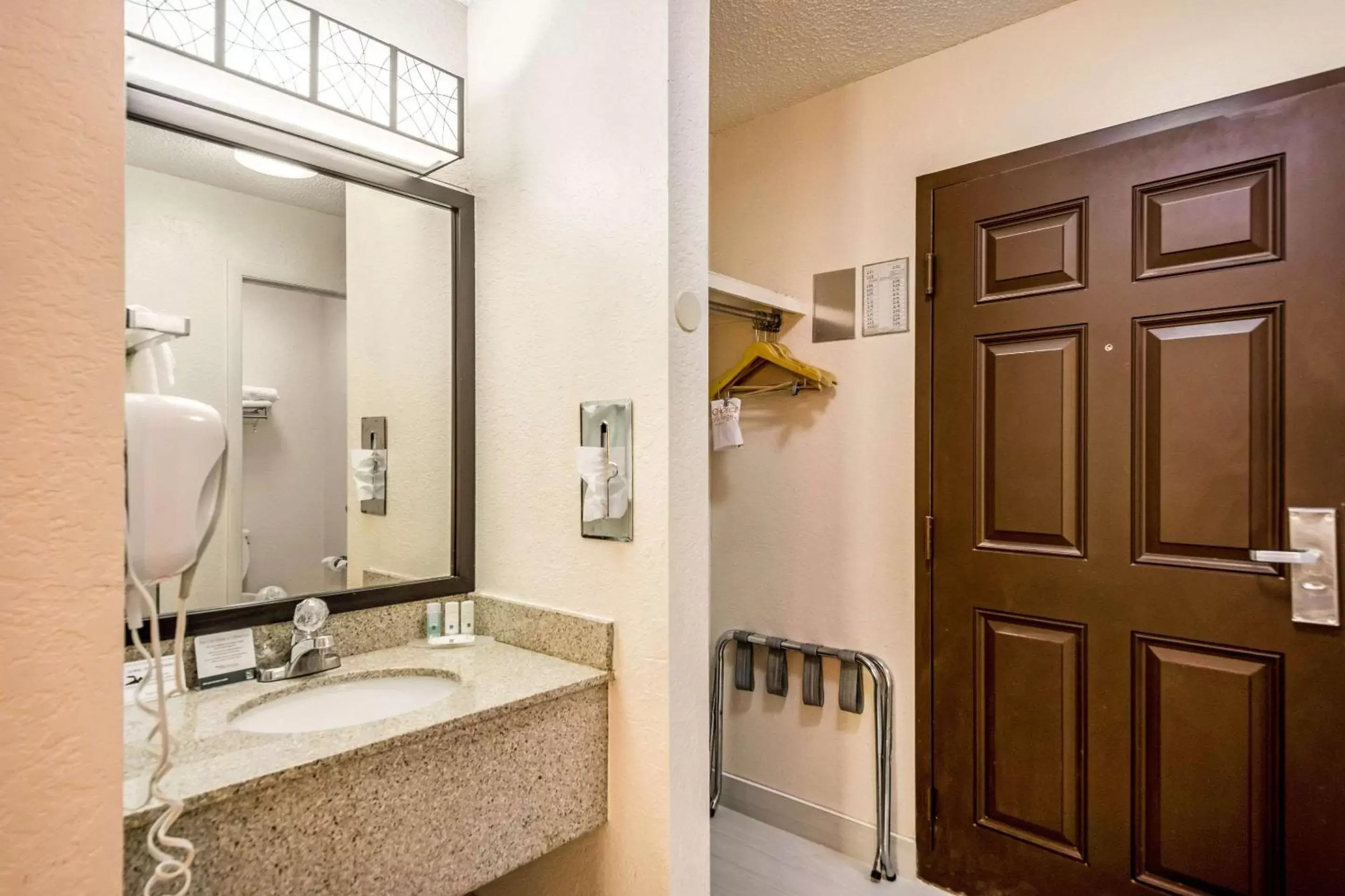 Bathroom in Quality Inn Sarasota I-75