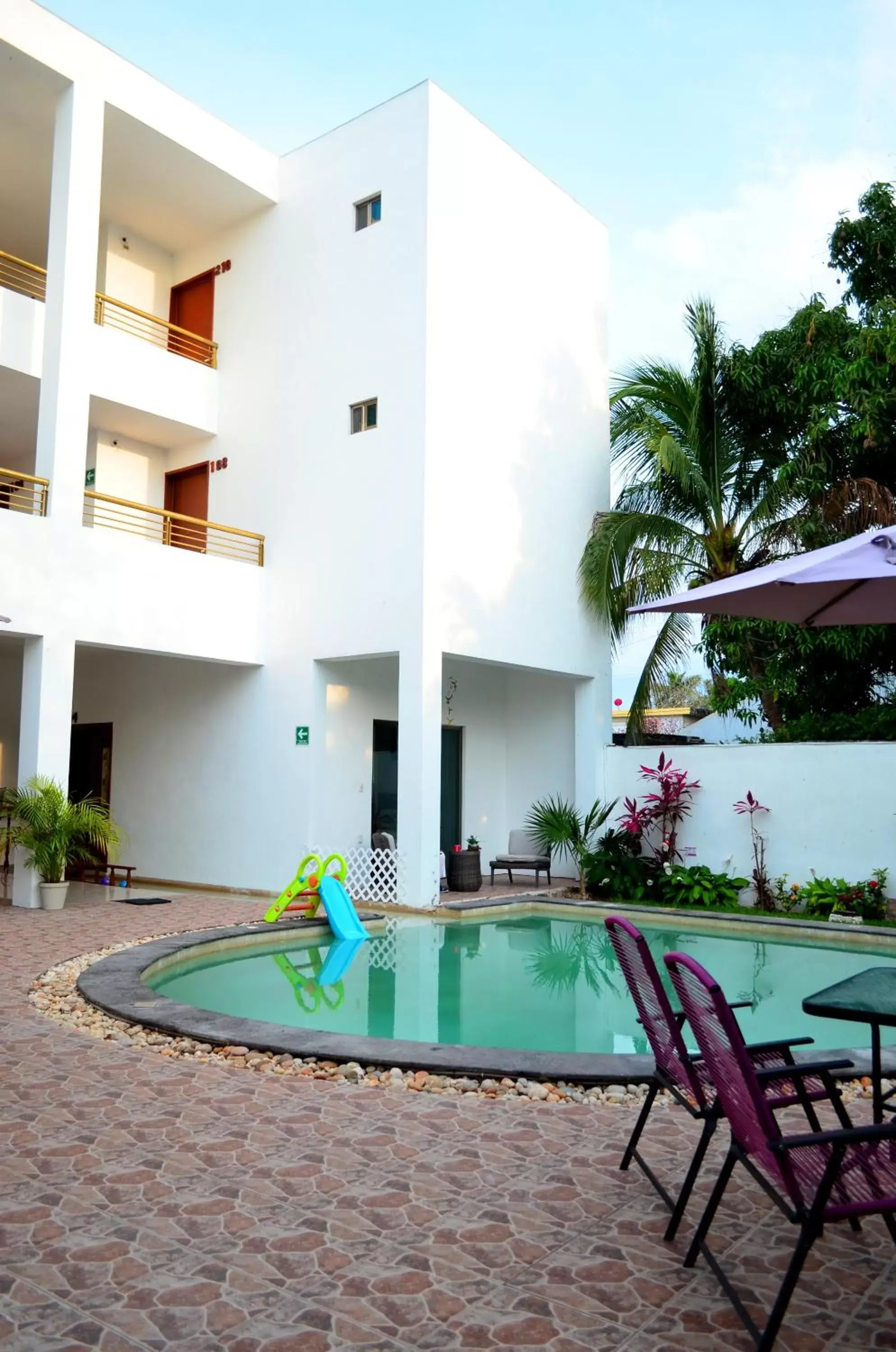 Pool view, Swimming Pool in Hotel Real Mercedes