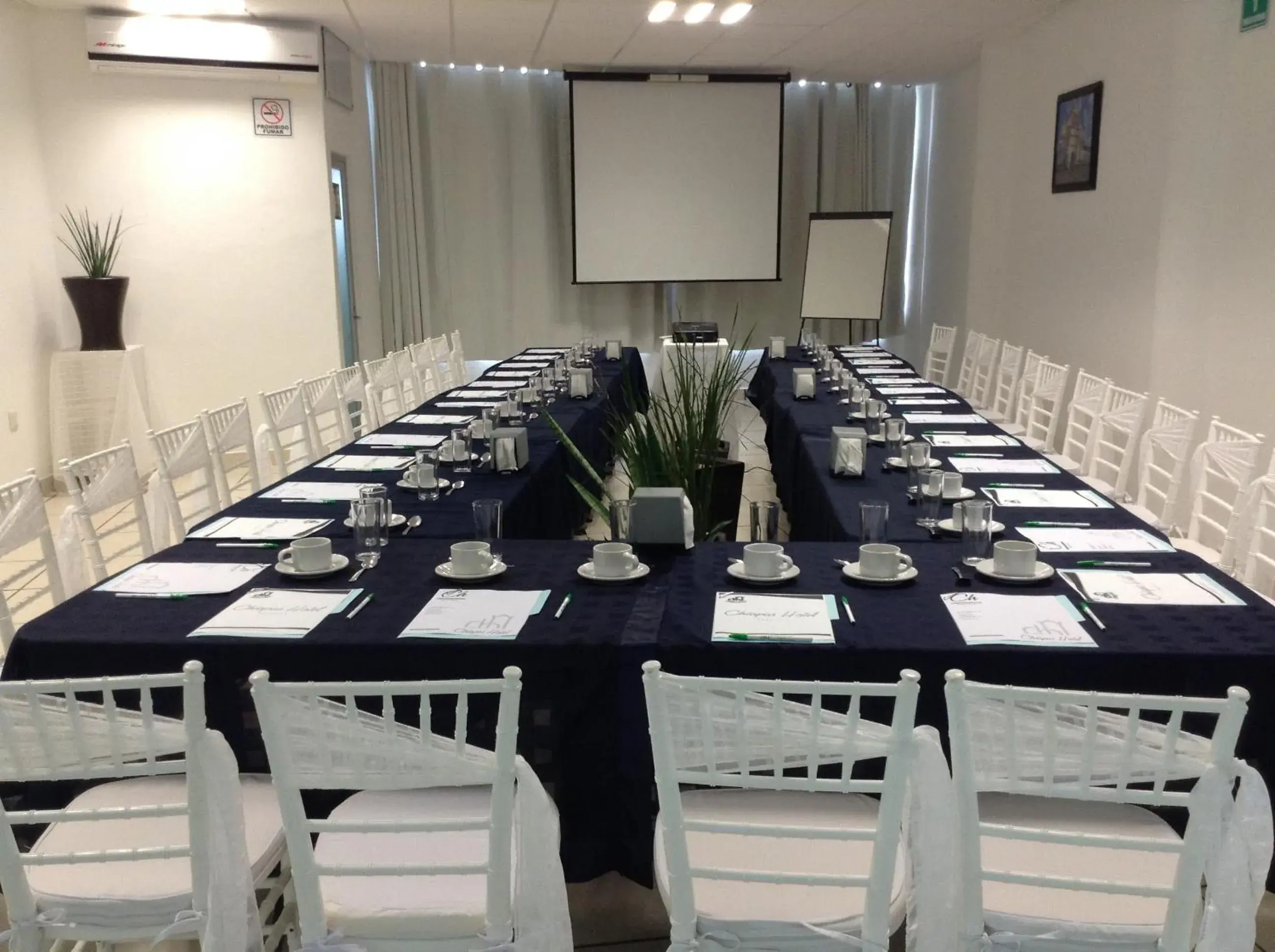 Meeting/conference room in Chiapas Hotel Express