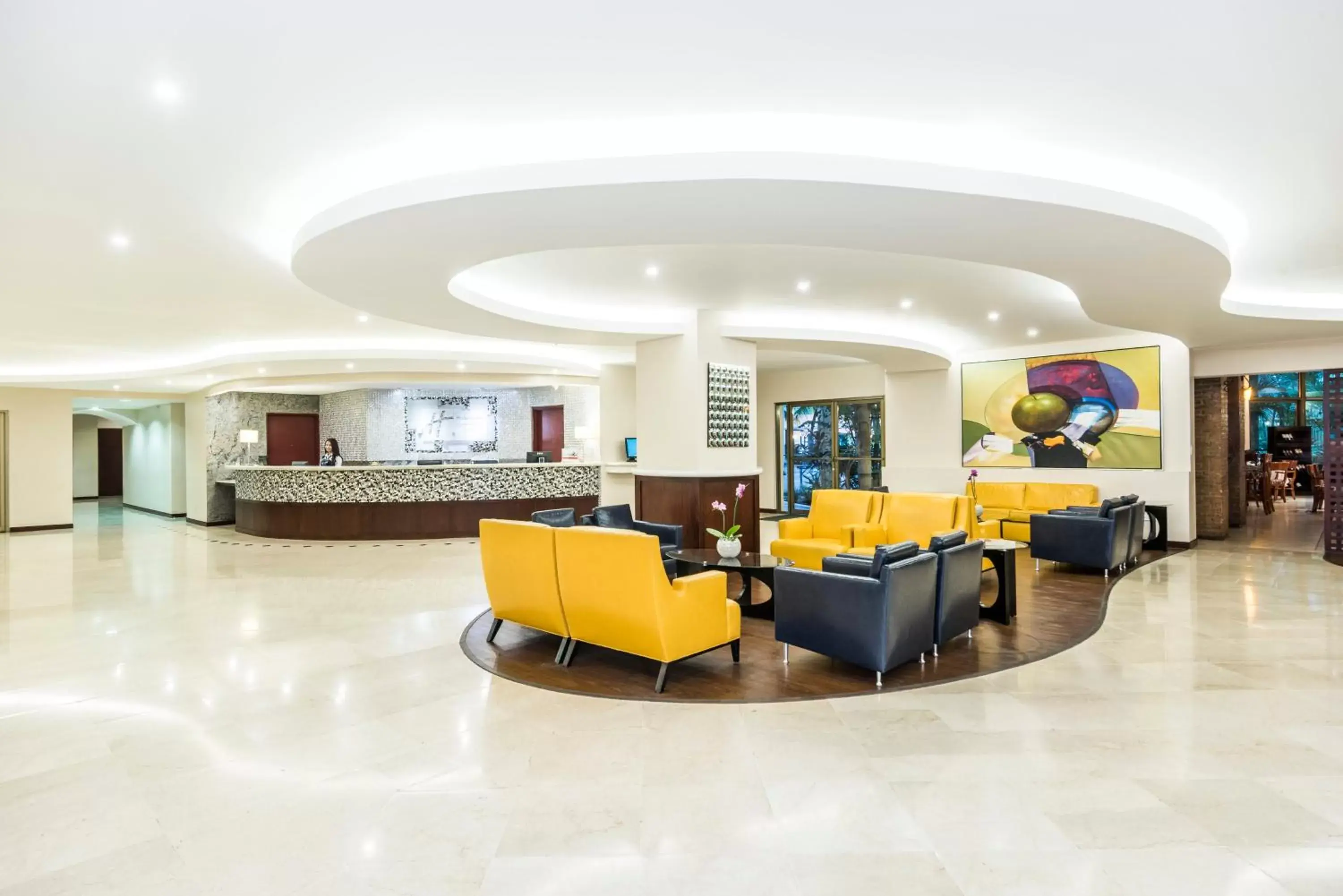 Property building in Holiday Inn Convention Center by IHG Property building in Holiday Inn Convention Center by IHG