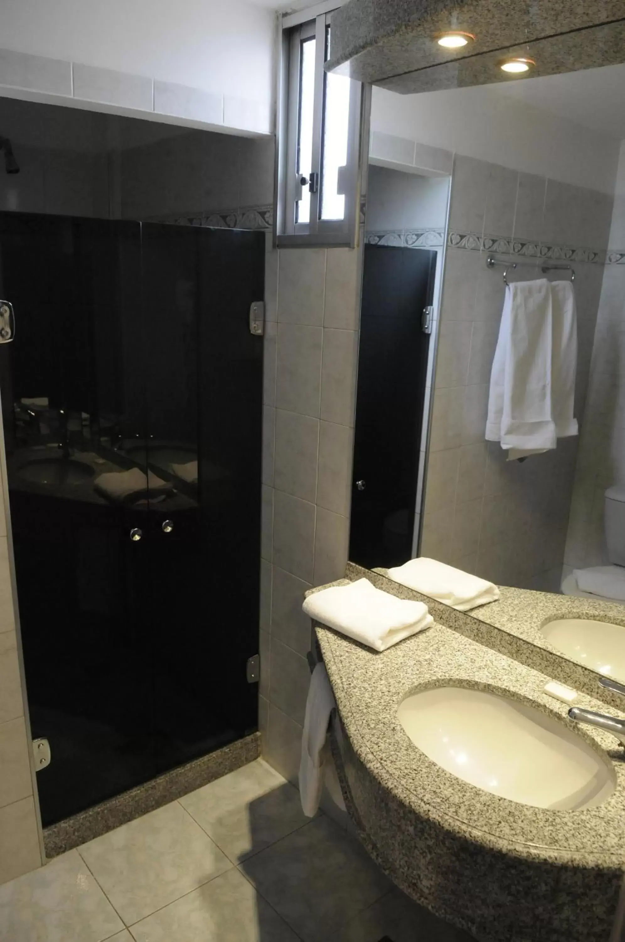 Shower, Bathroom in Hotel California